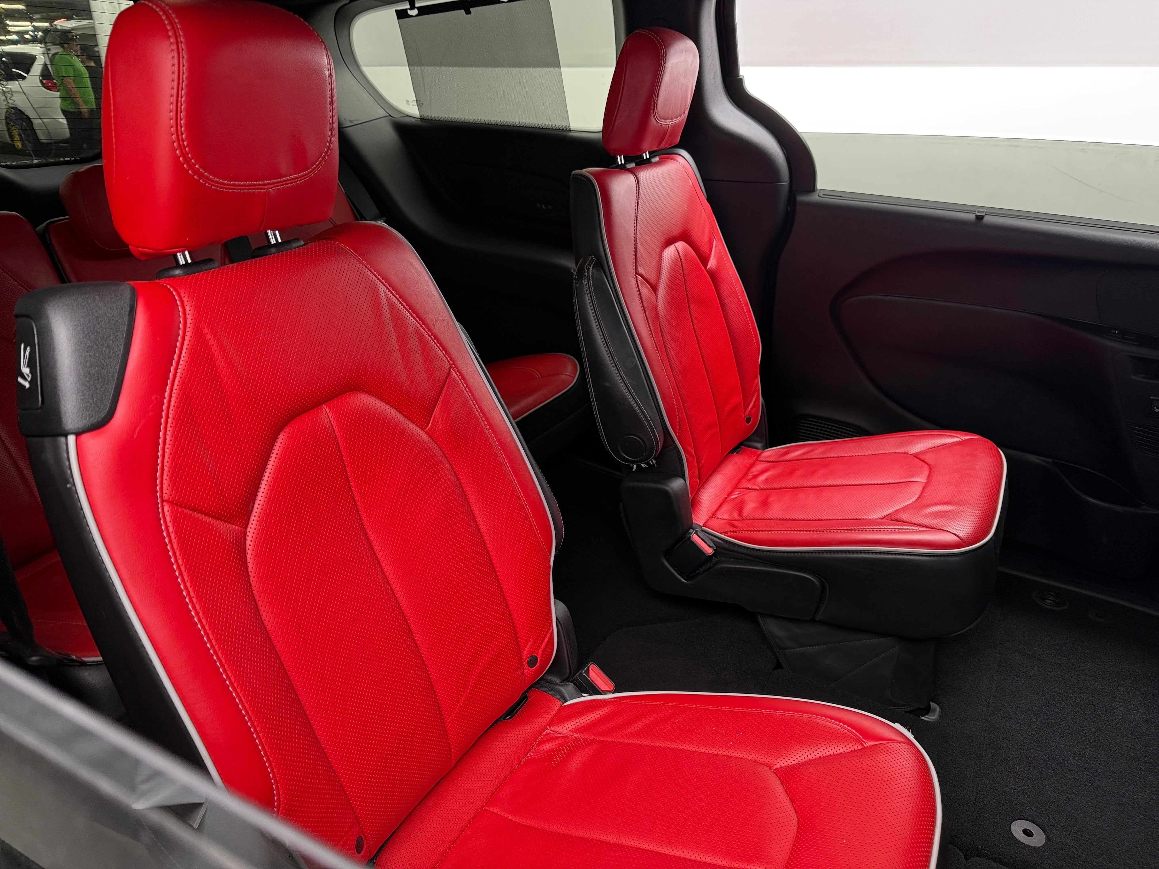 2020 Chrysler Pacifica  5