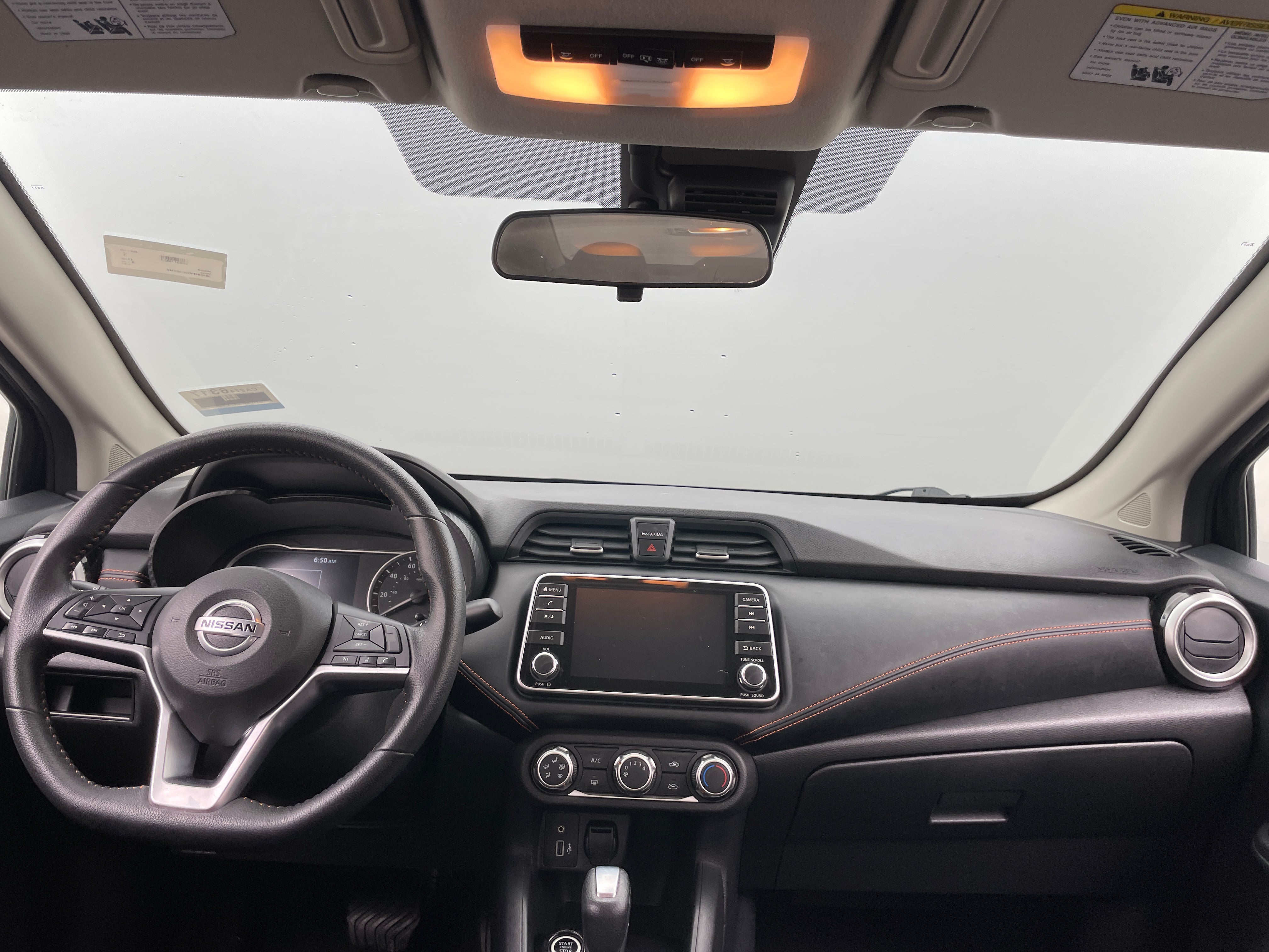 2021 Nissan Versa SR 3
