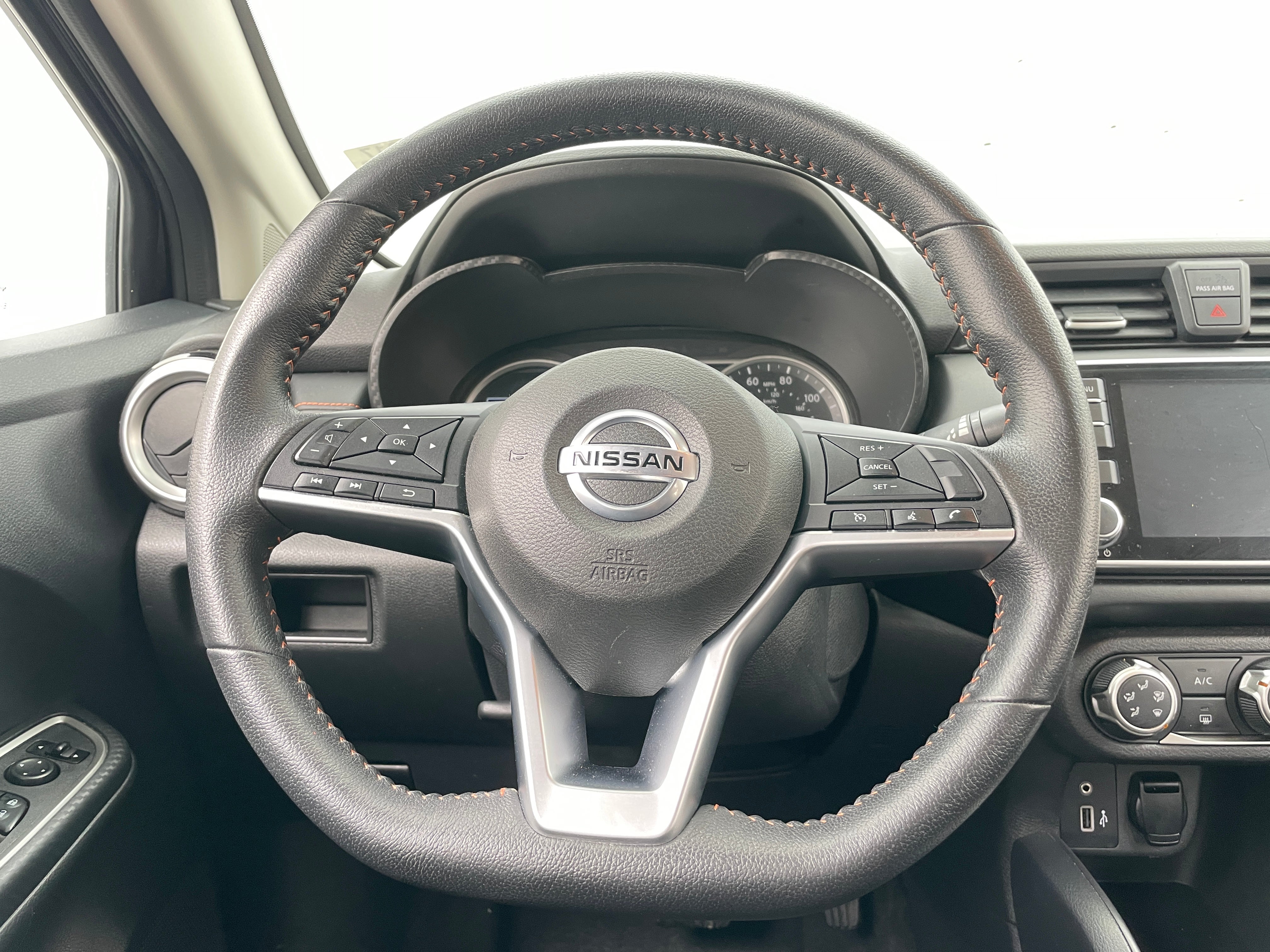 2021 Nissan Versa SR 5