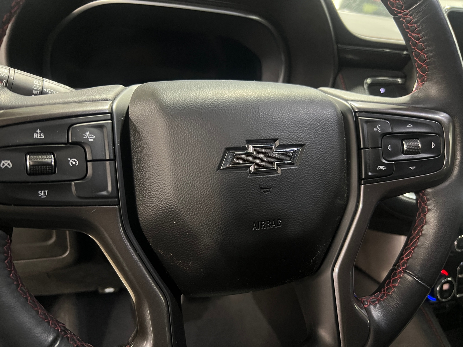Thumbnail: 2023 Chevrolet Tahoe - 4