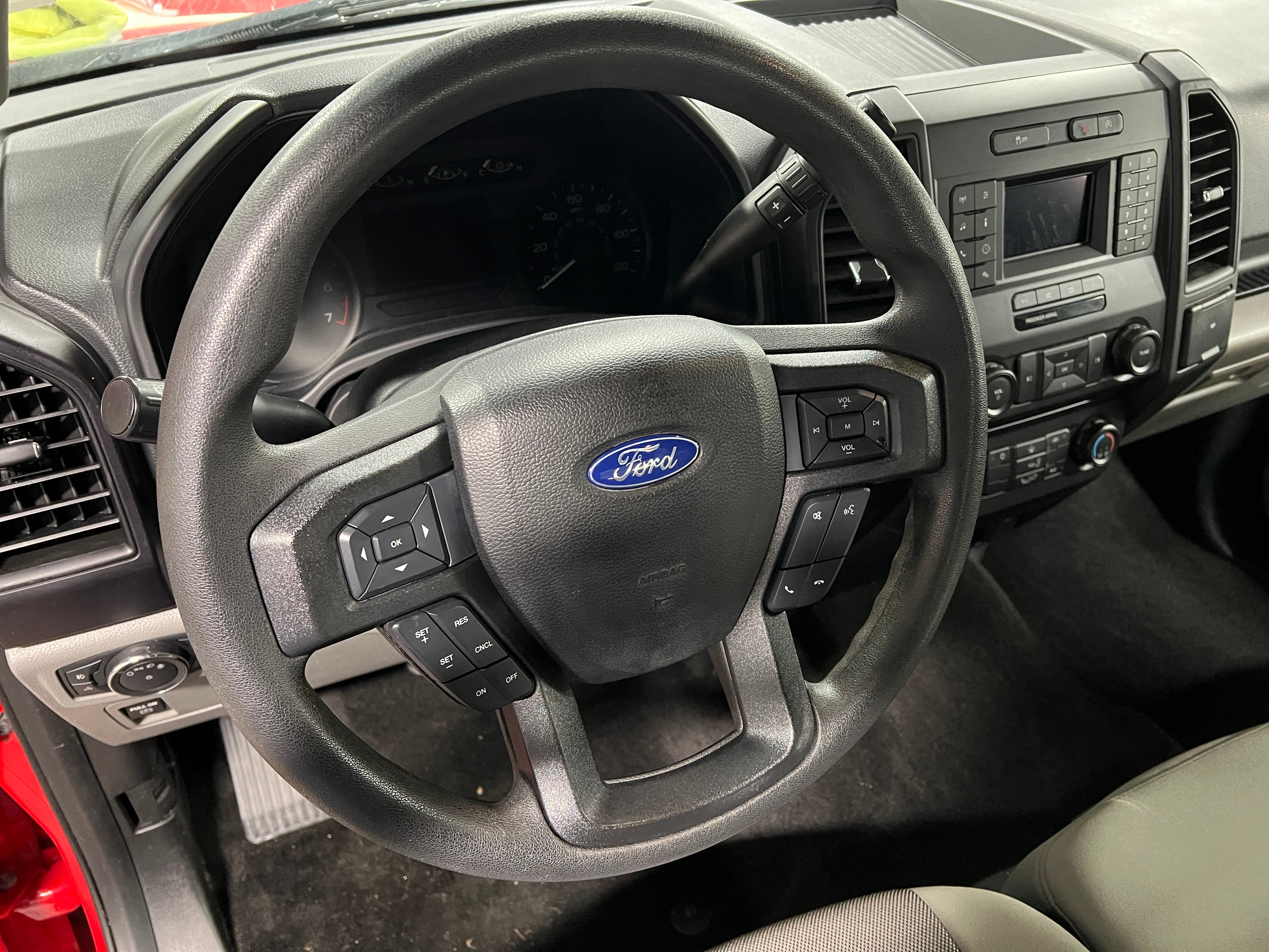 2018 Ford Econoline E-150 5