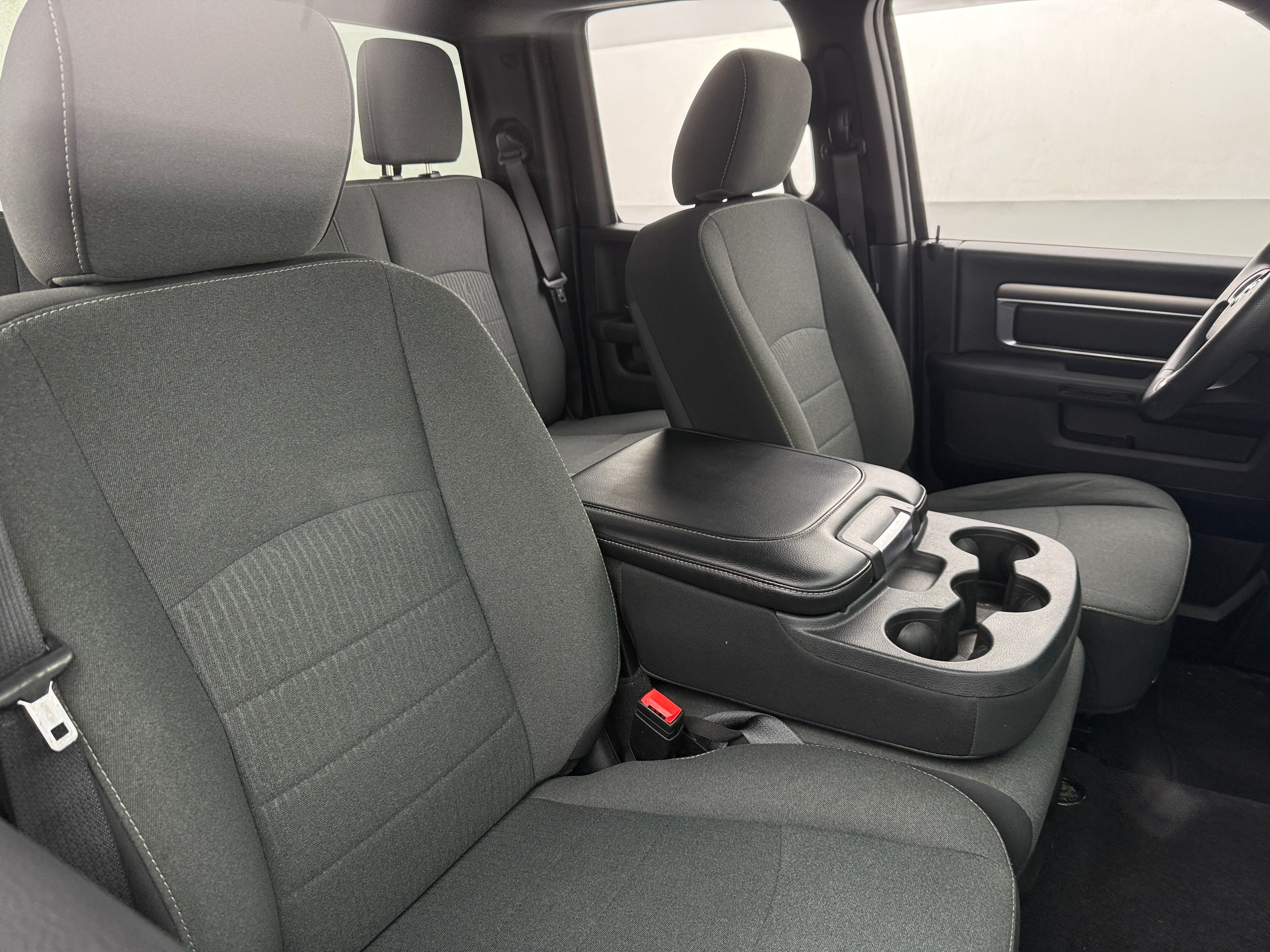 2022 RAM 1500 Classic Warlock 2