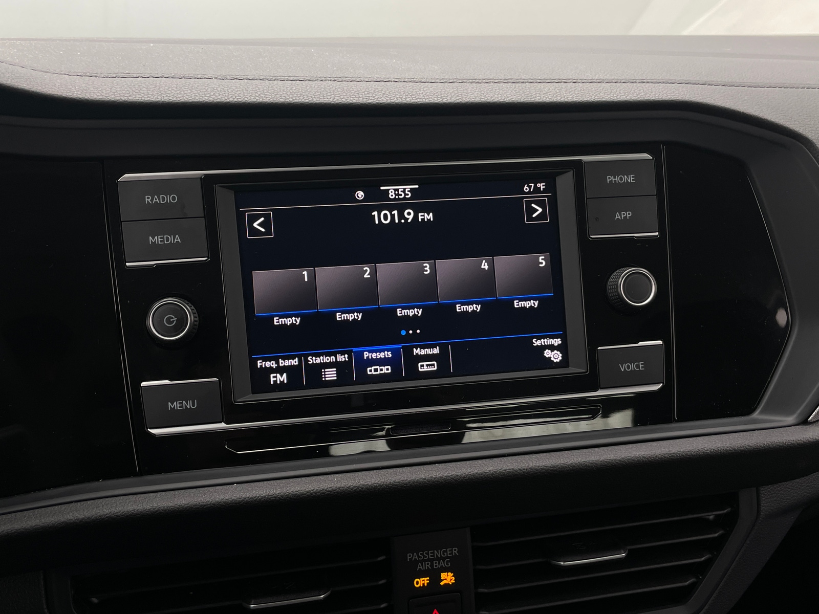 Thumbnail: 2024 Volkswagen Jetta - 4