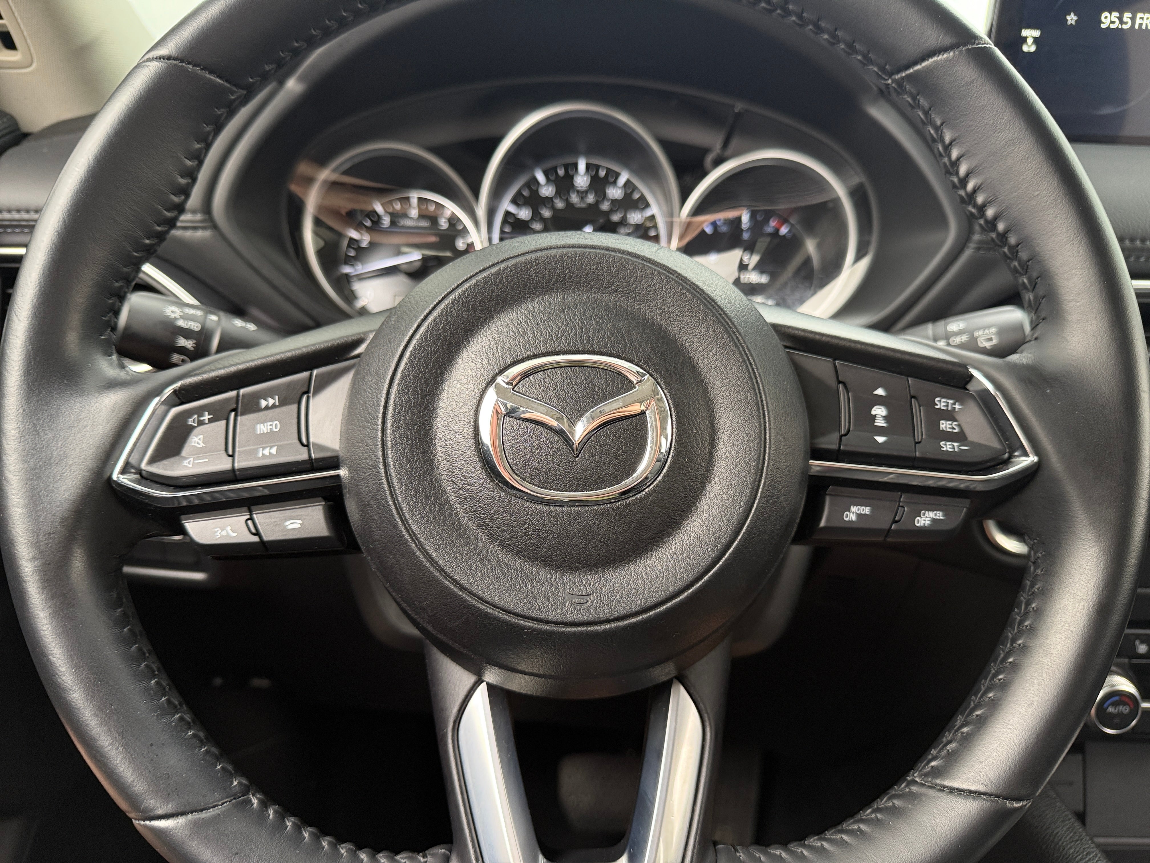 2022 Mazda CX-5 S Preferred 4