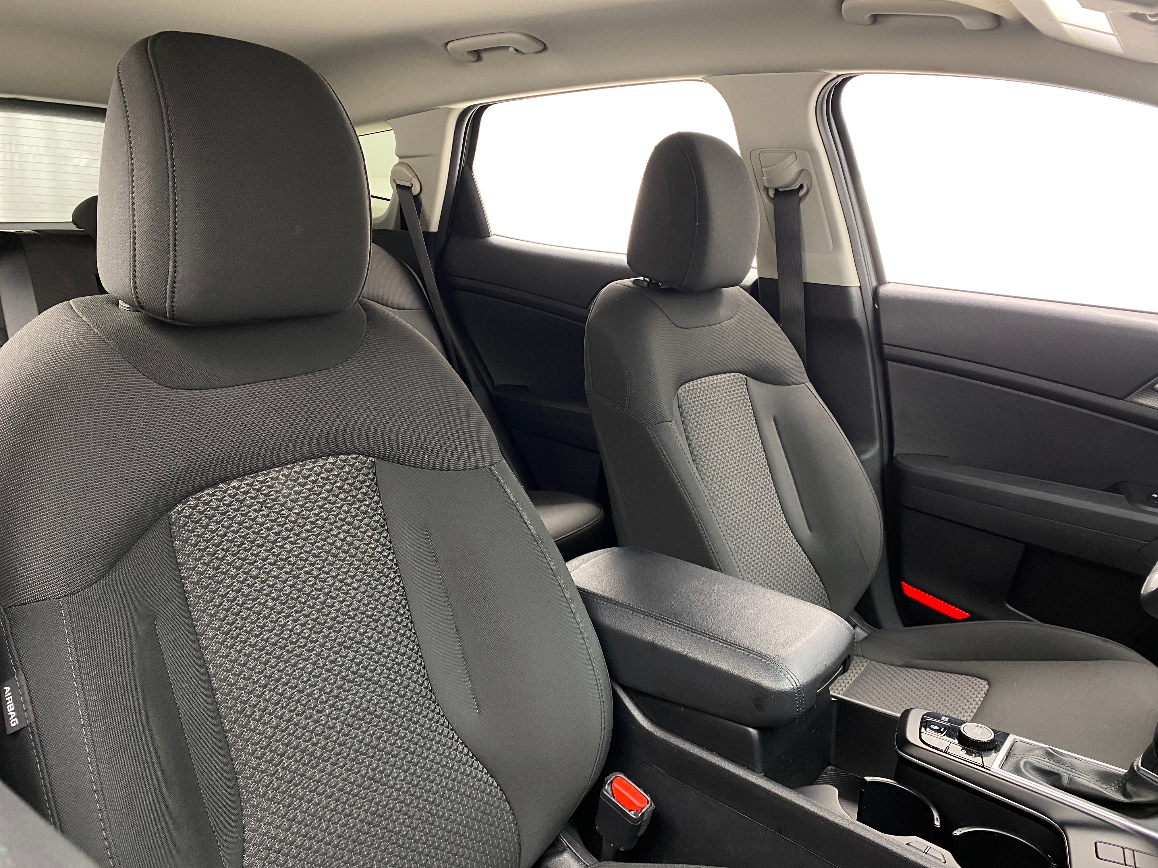 2024 Kia Sportage LX 2