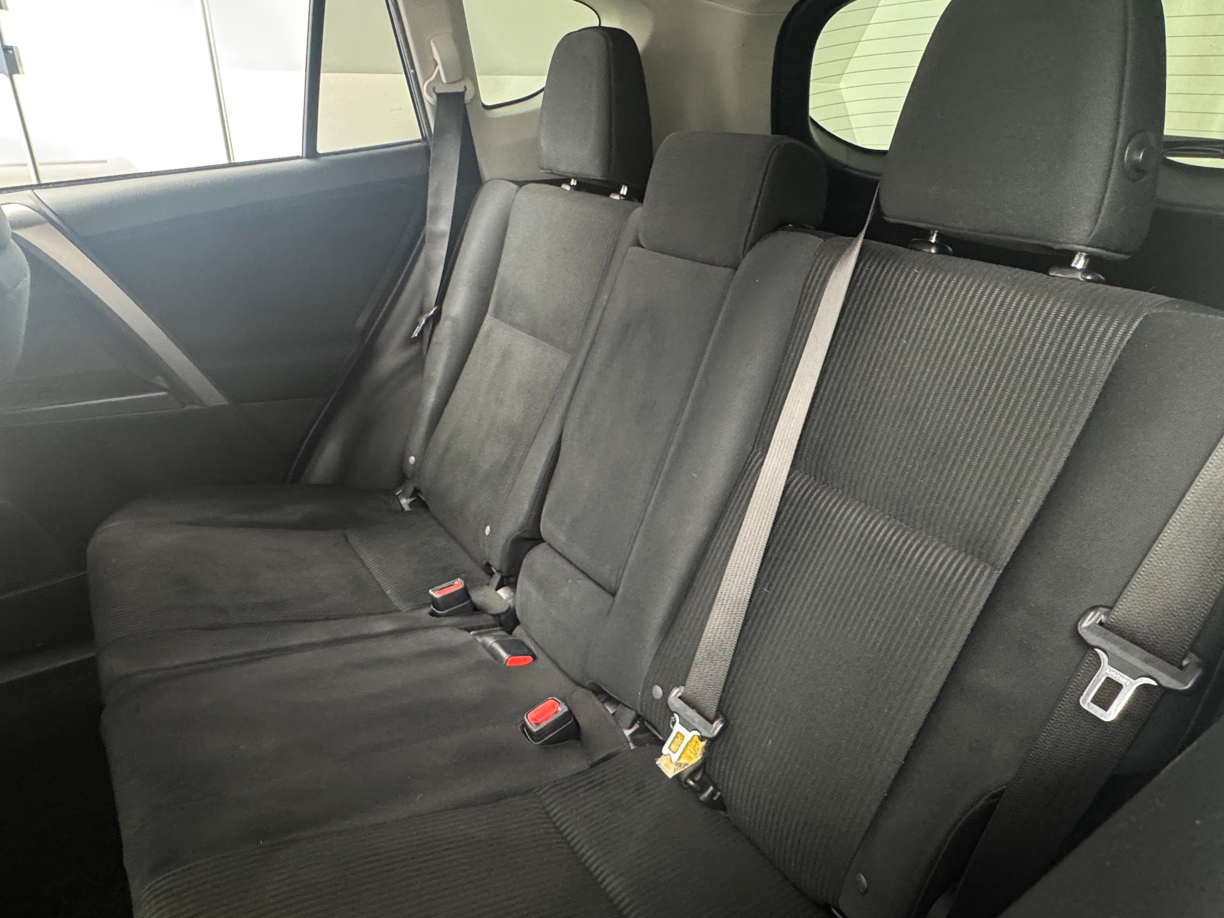 2017 Toyota RAV4 LE 6