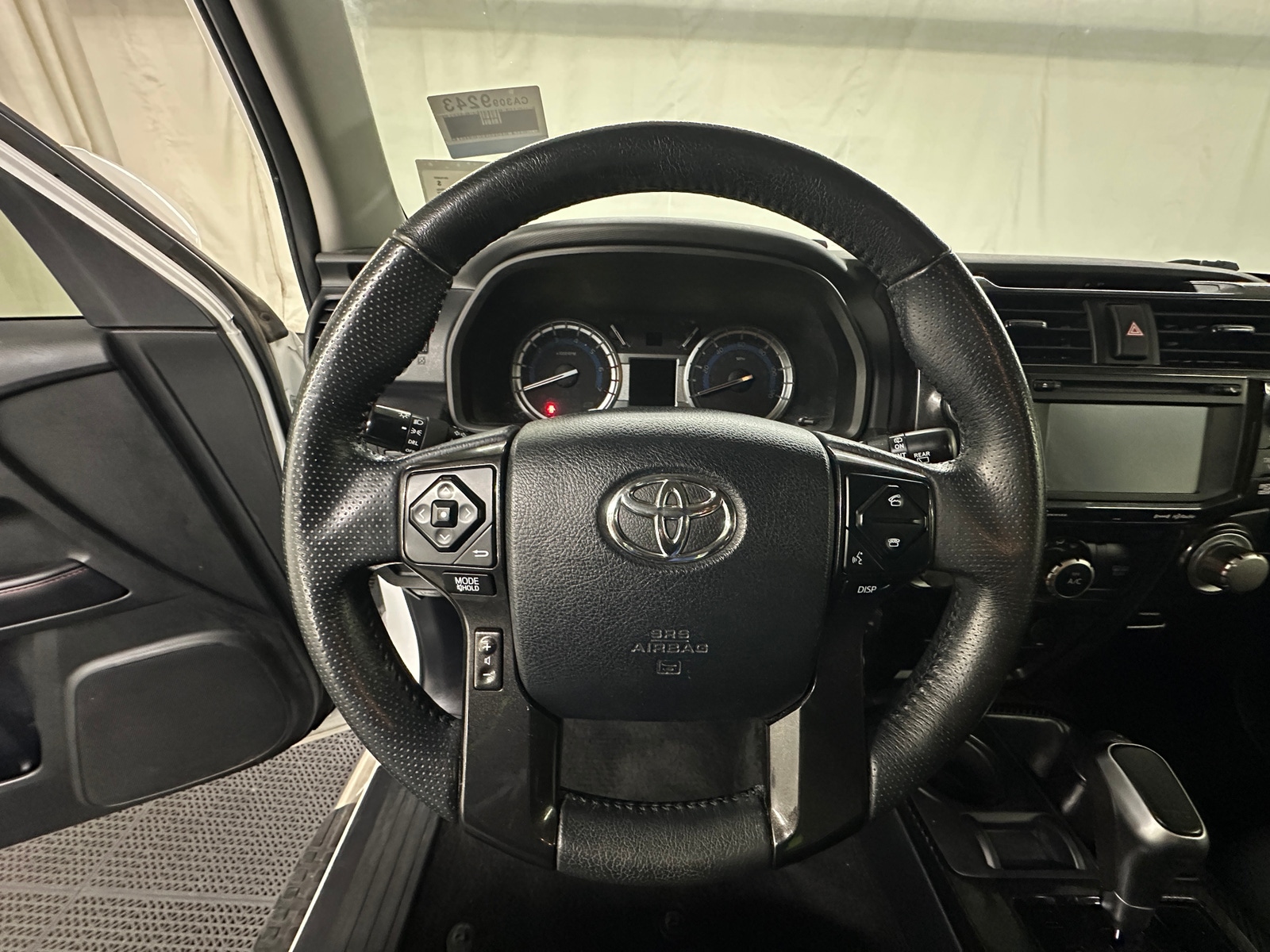 Thumbnail: 2018 Toyota 4Runner - 5
