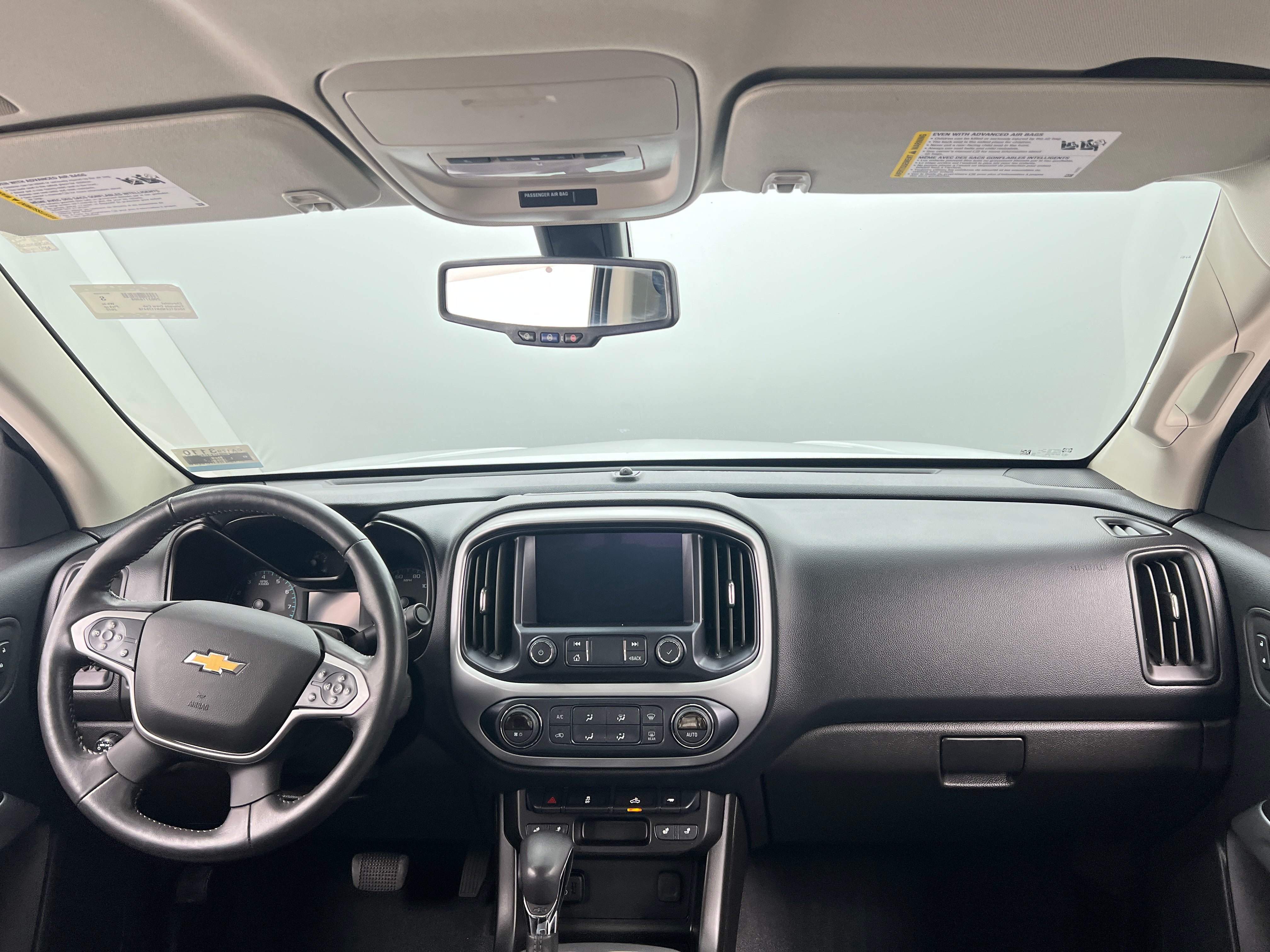2022 Chevrolet Colorado LT 2