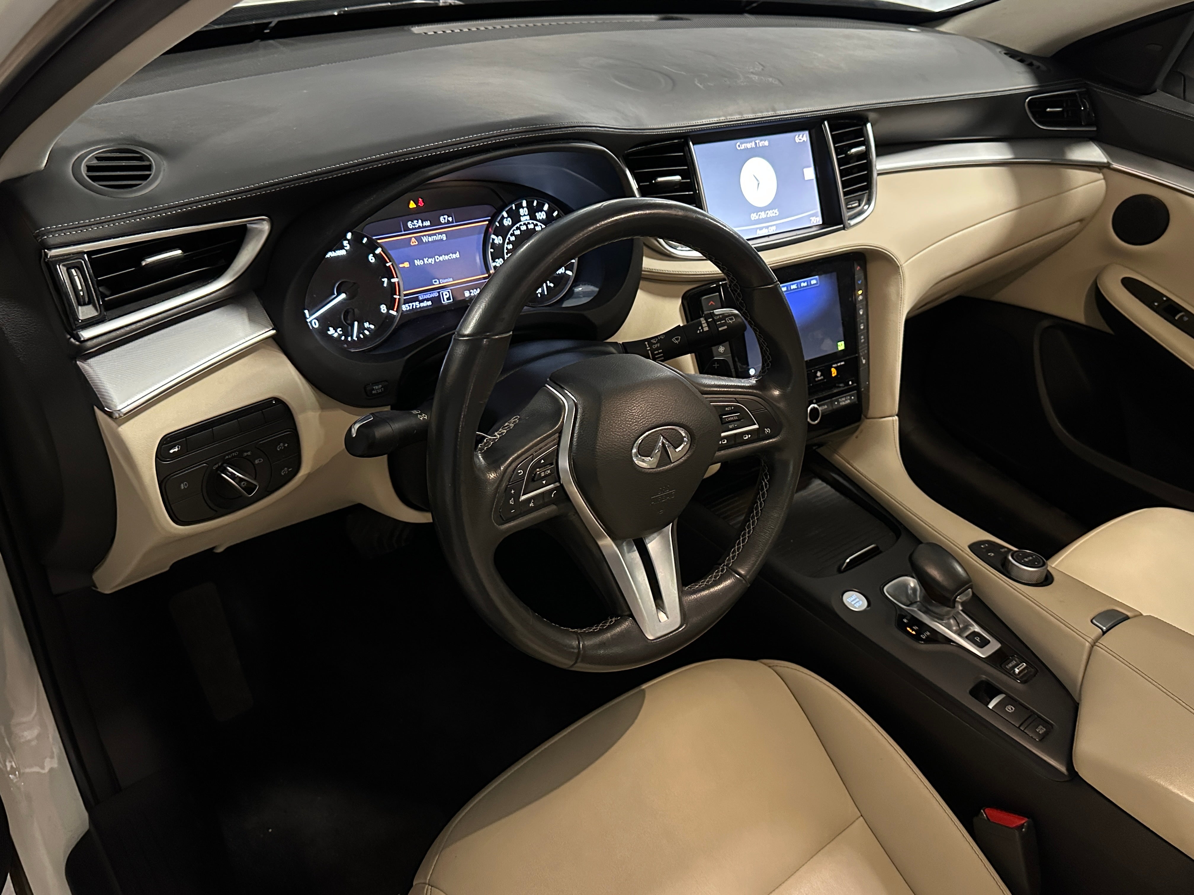 2019 INFINITI QX50 Luxe 2