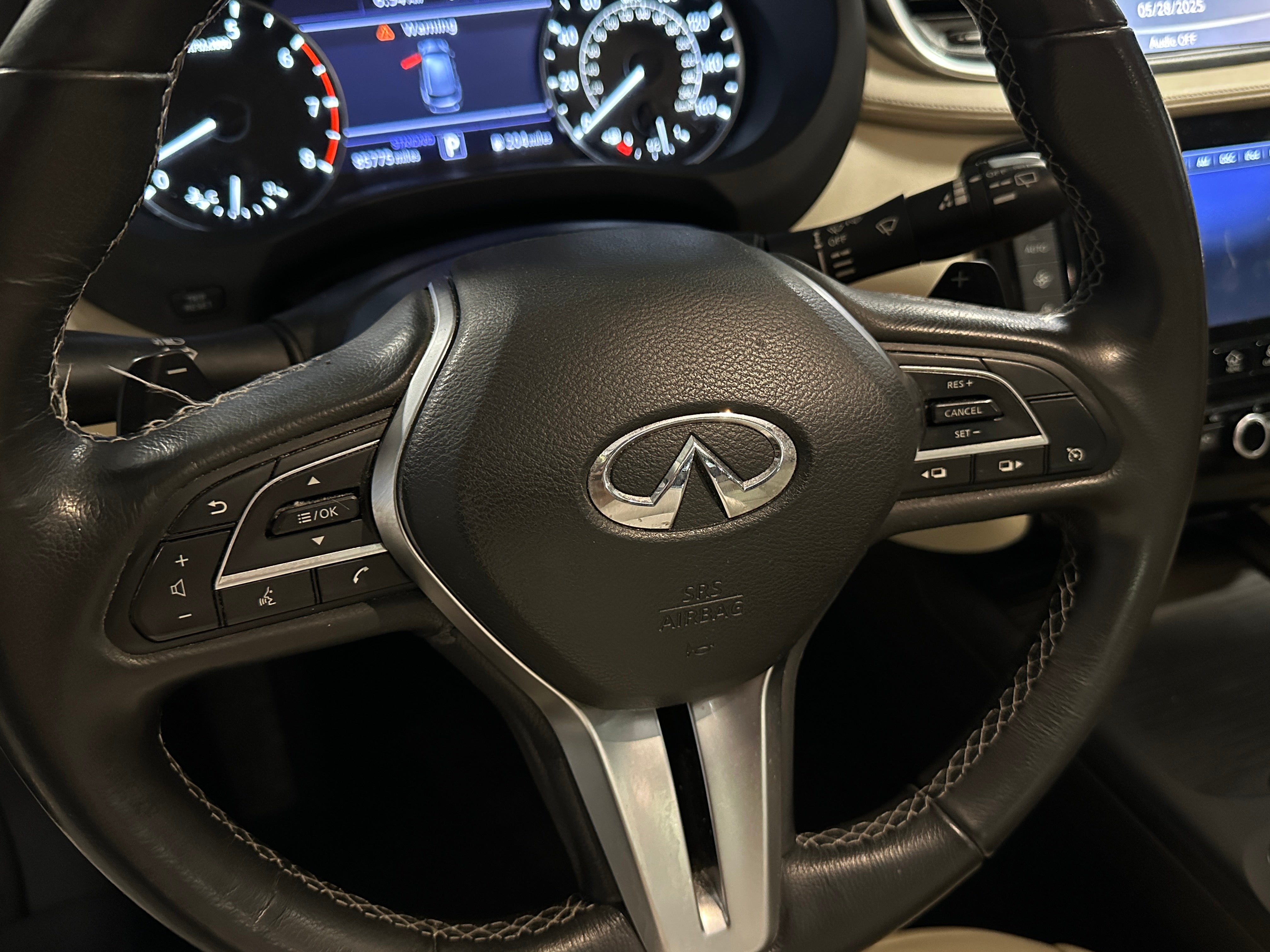 2019 INFINITI QX50 Luxe 4