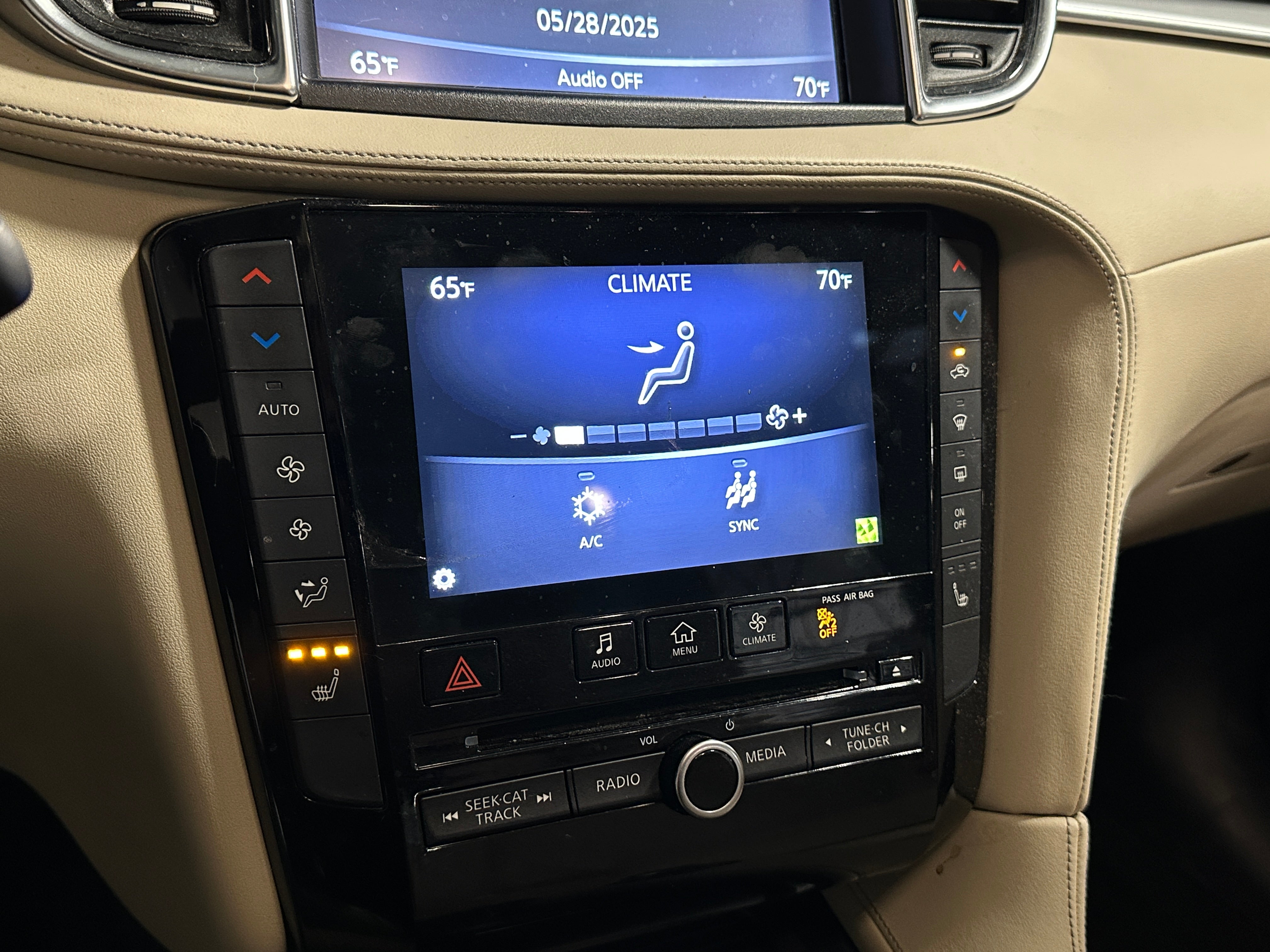 2019 INFINITI QX50 Luxe 3