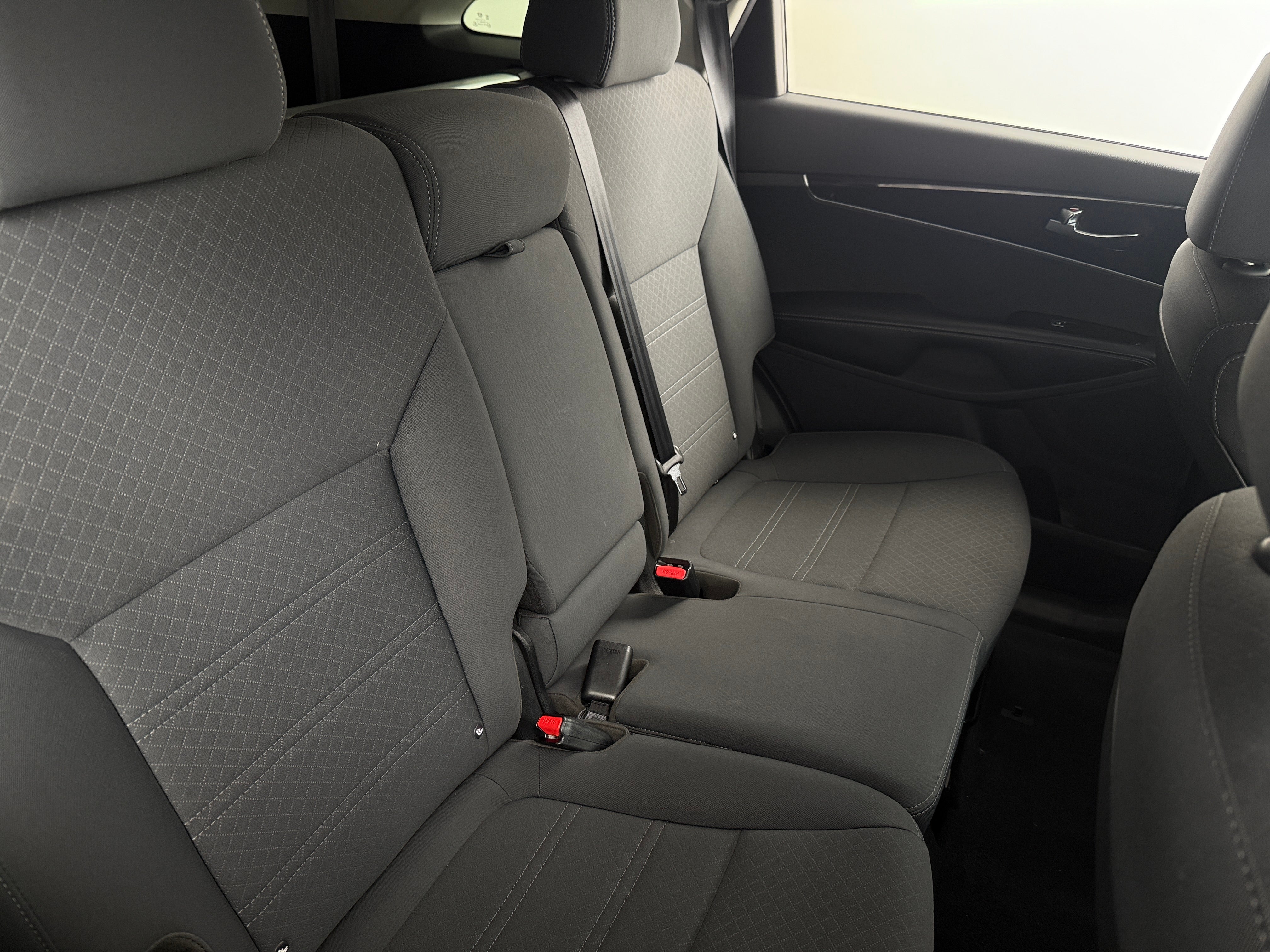 2020 Kia Sorento S 6