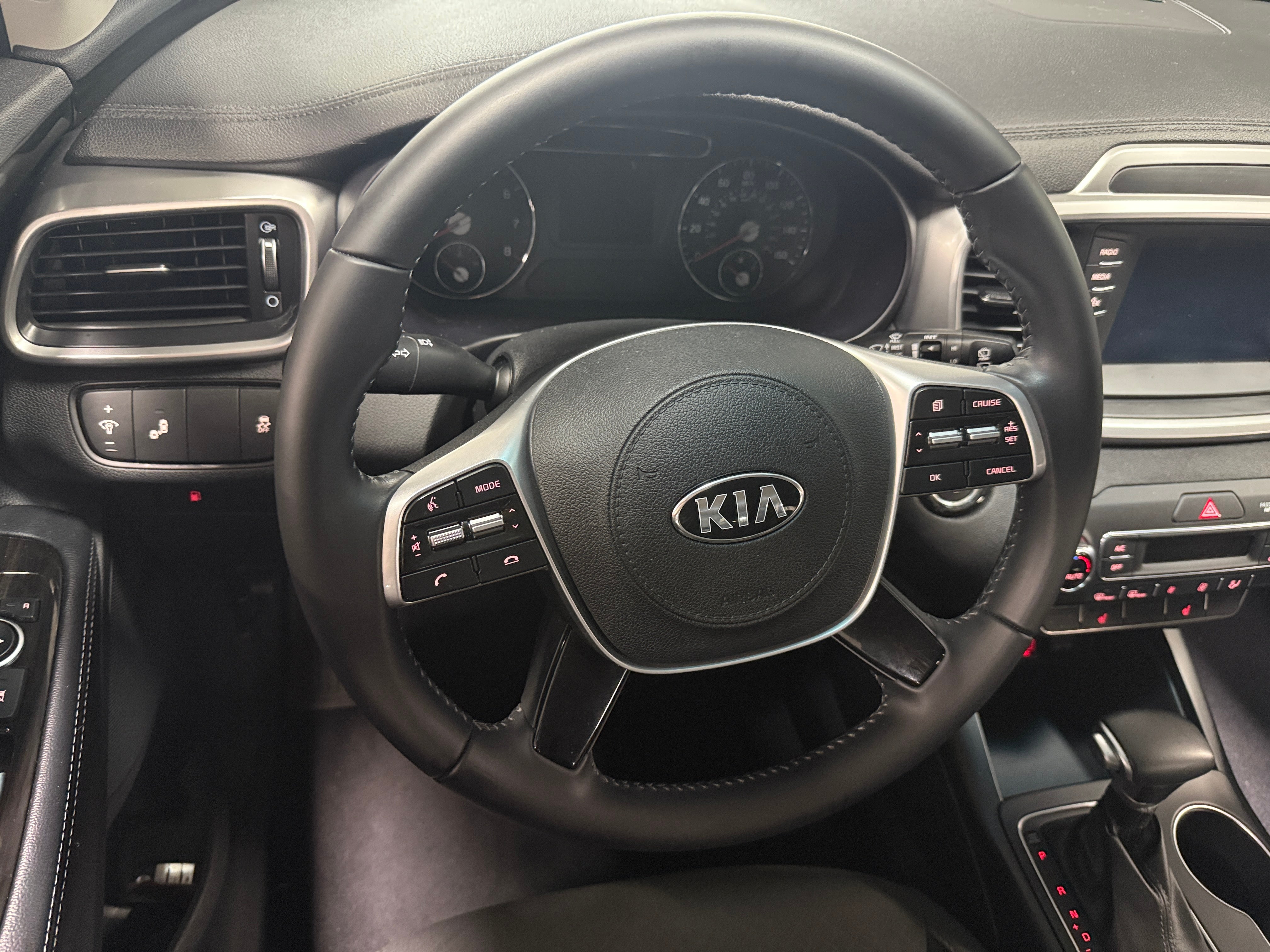2020 Kia Sorento S 5