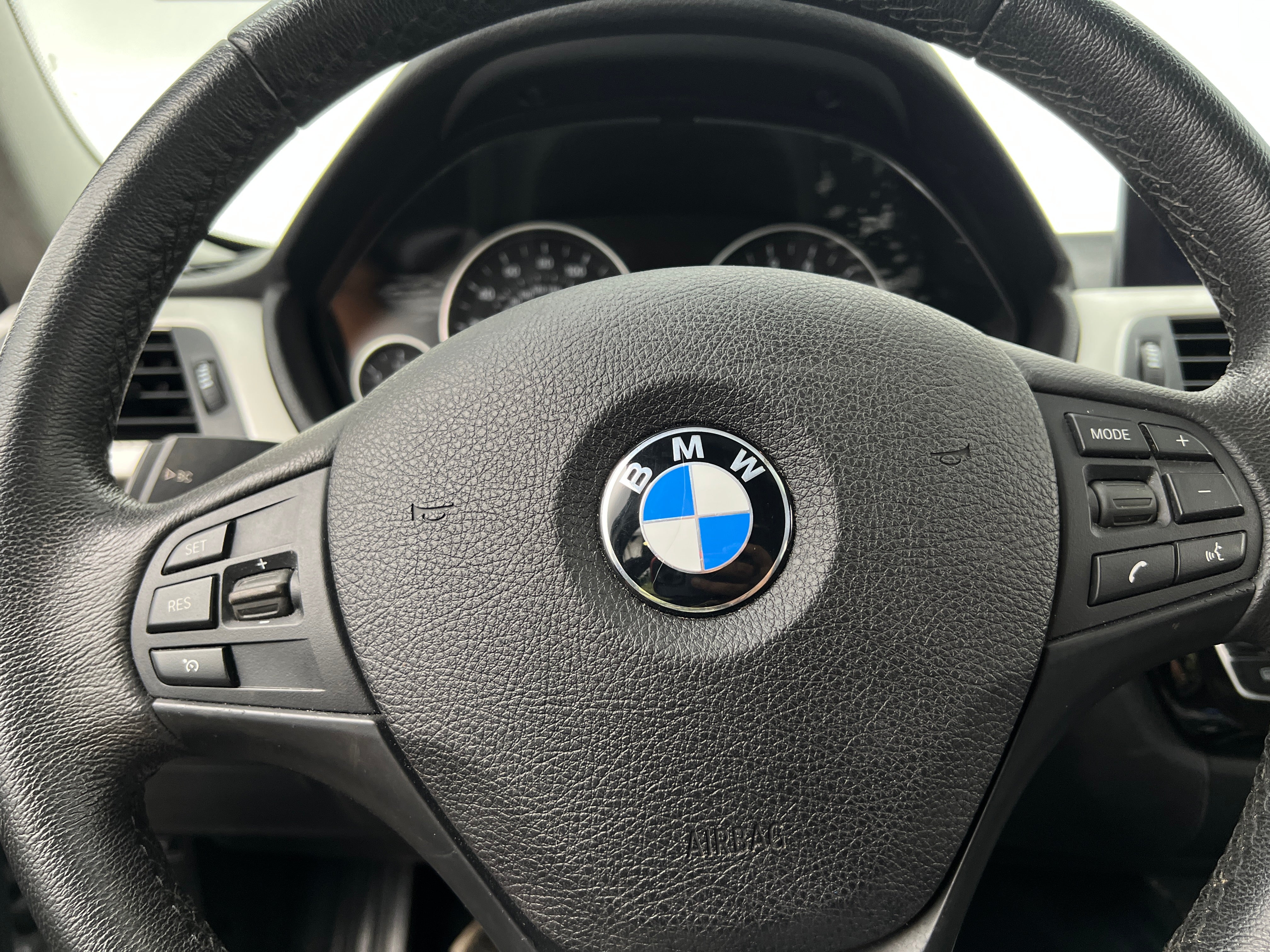 2018 BMW 3 Series 320i 4