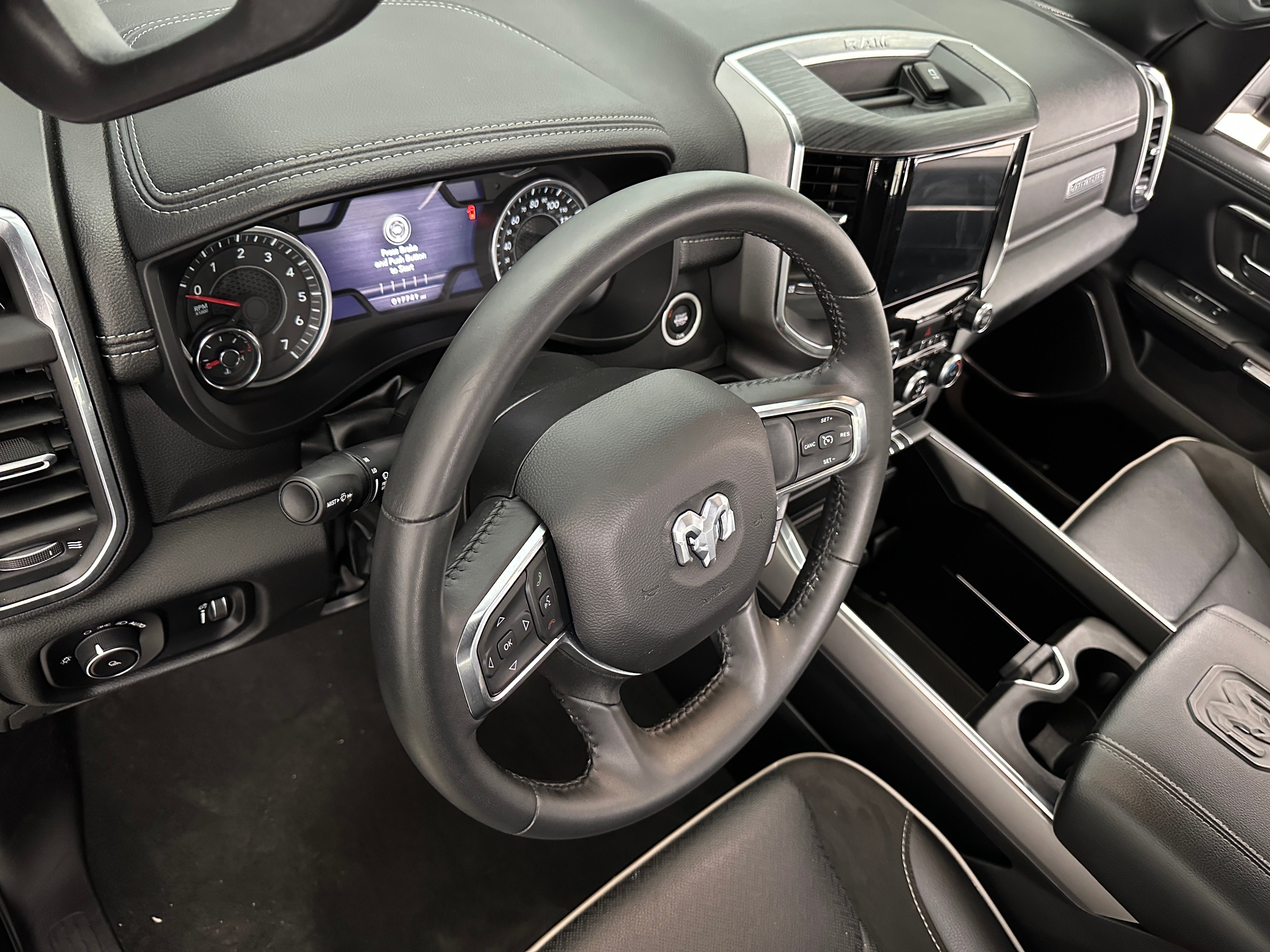 2024 RAM 1500 Laramie 2