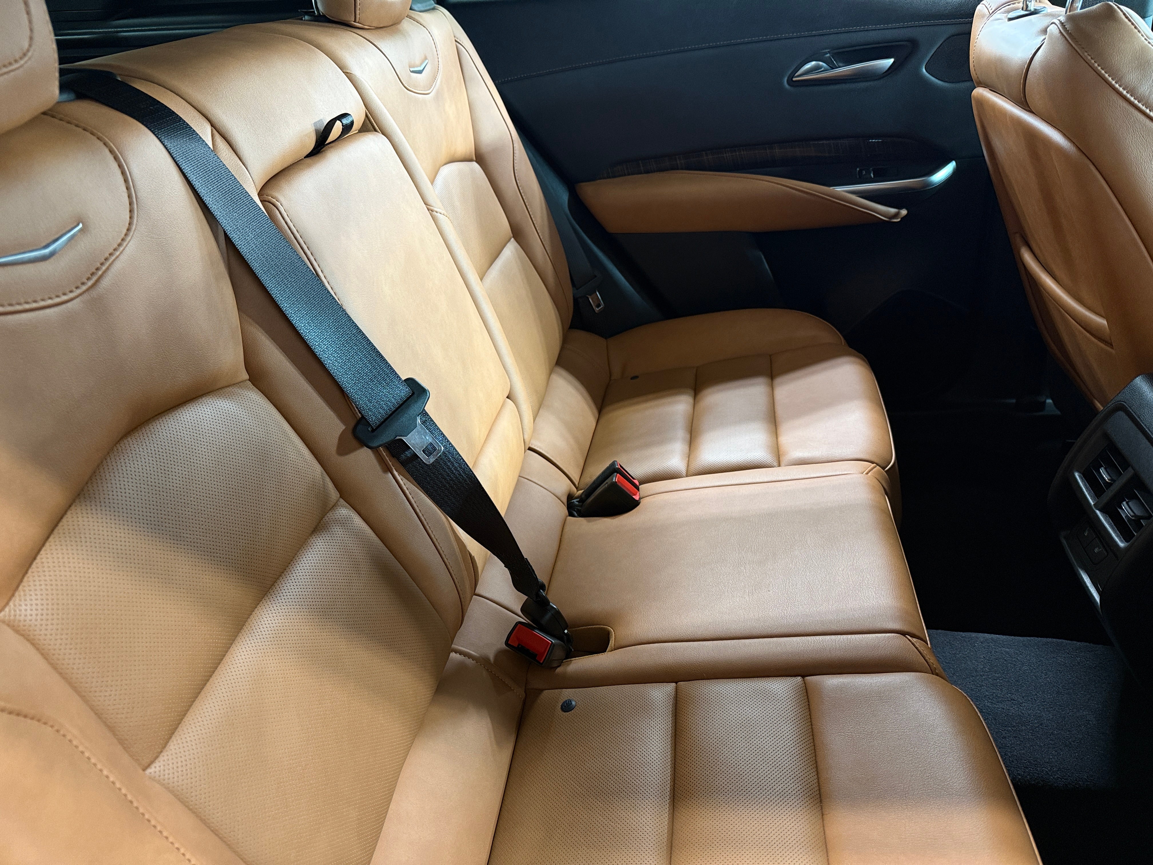 2022 Cadillac XT4 Sport 5