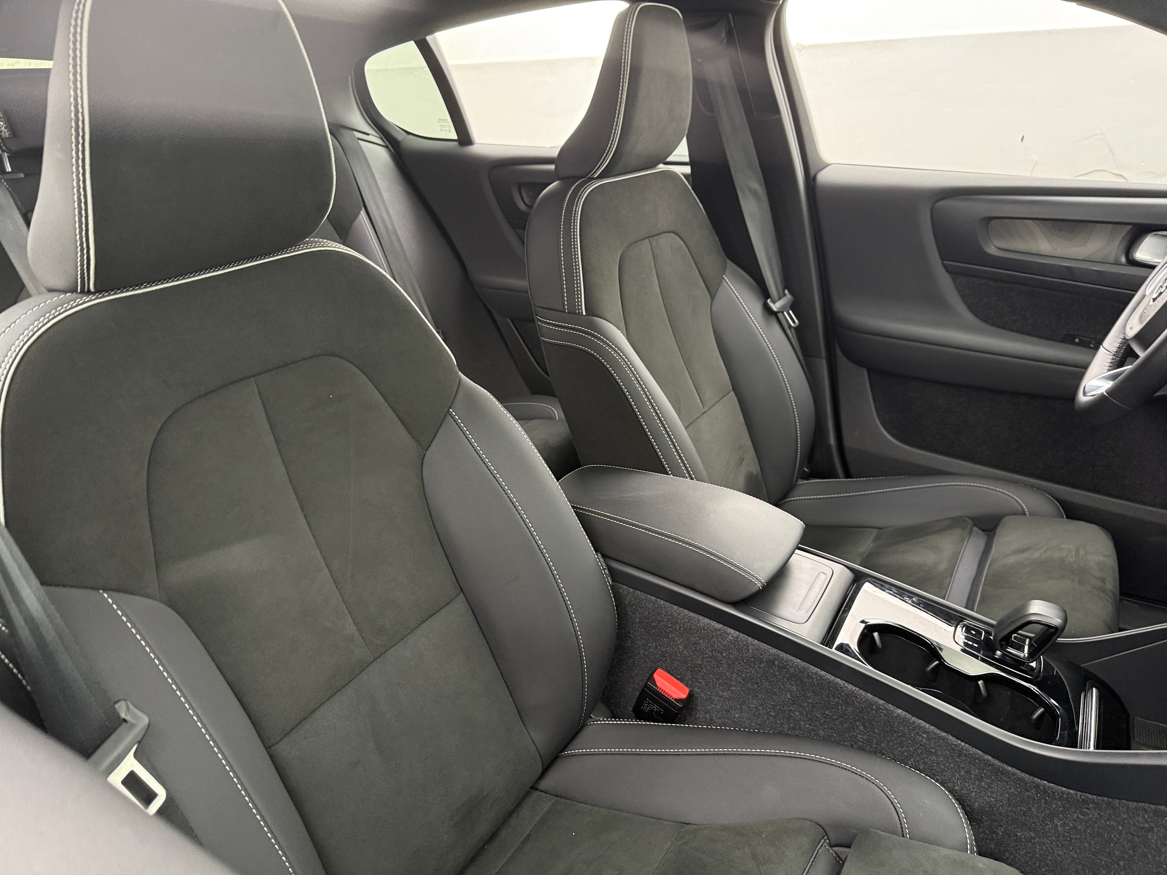 2023 Volvo C40 Plus 2