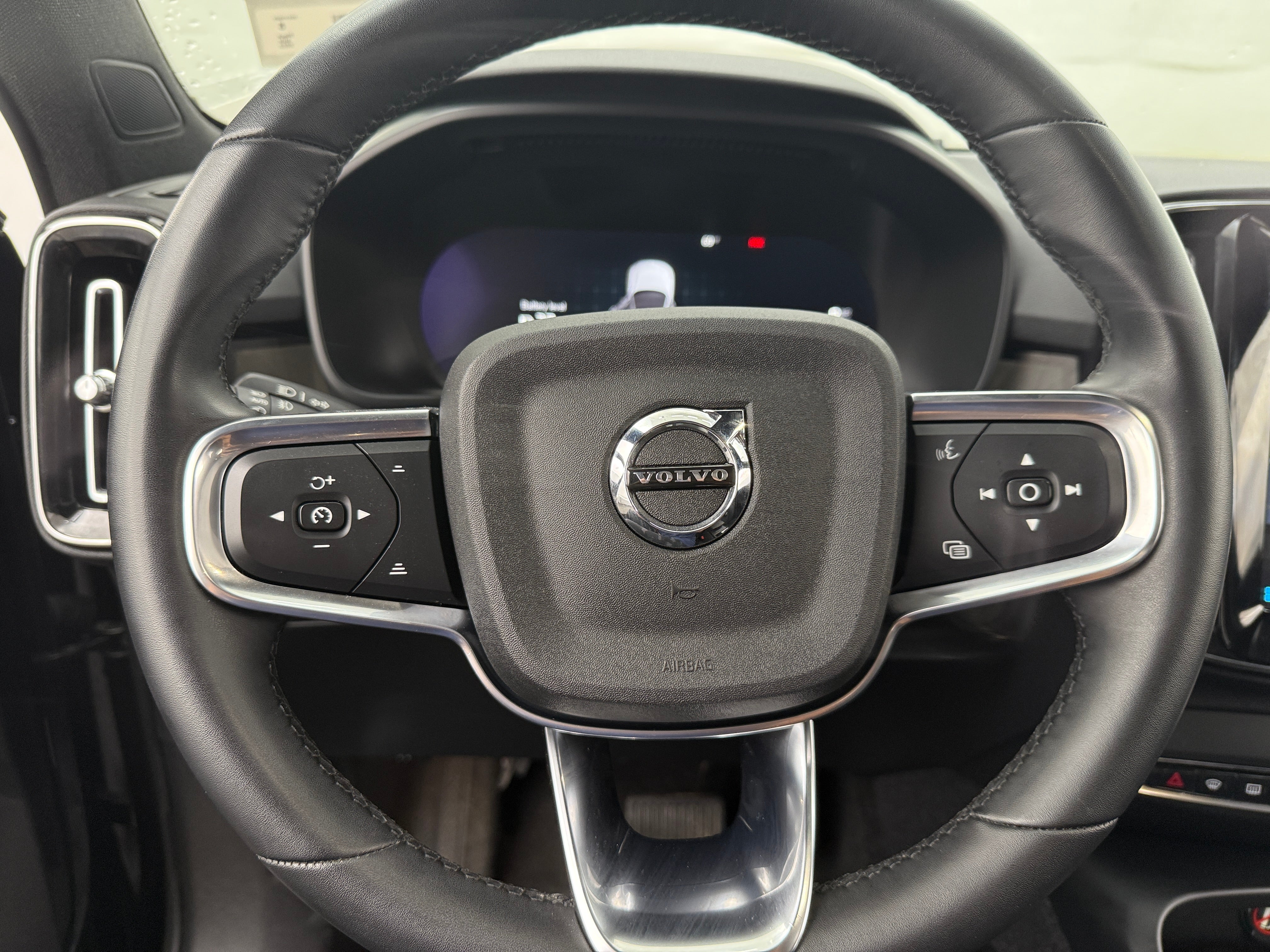 2023 Volvo C40 Plus 5