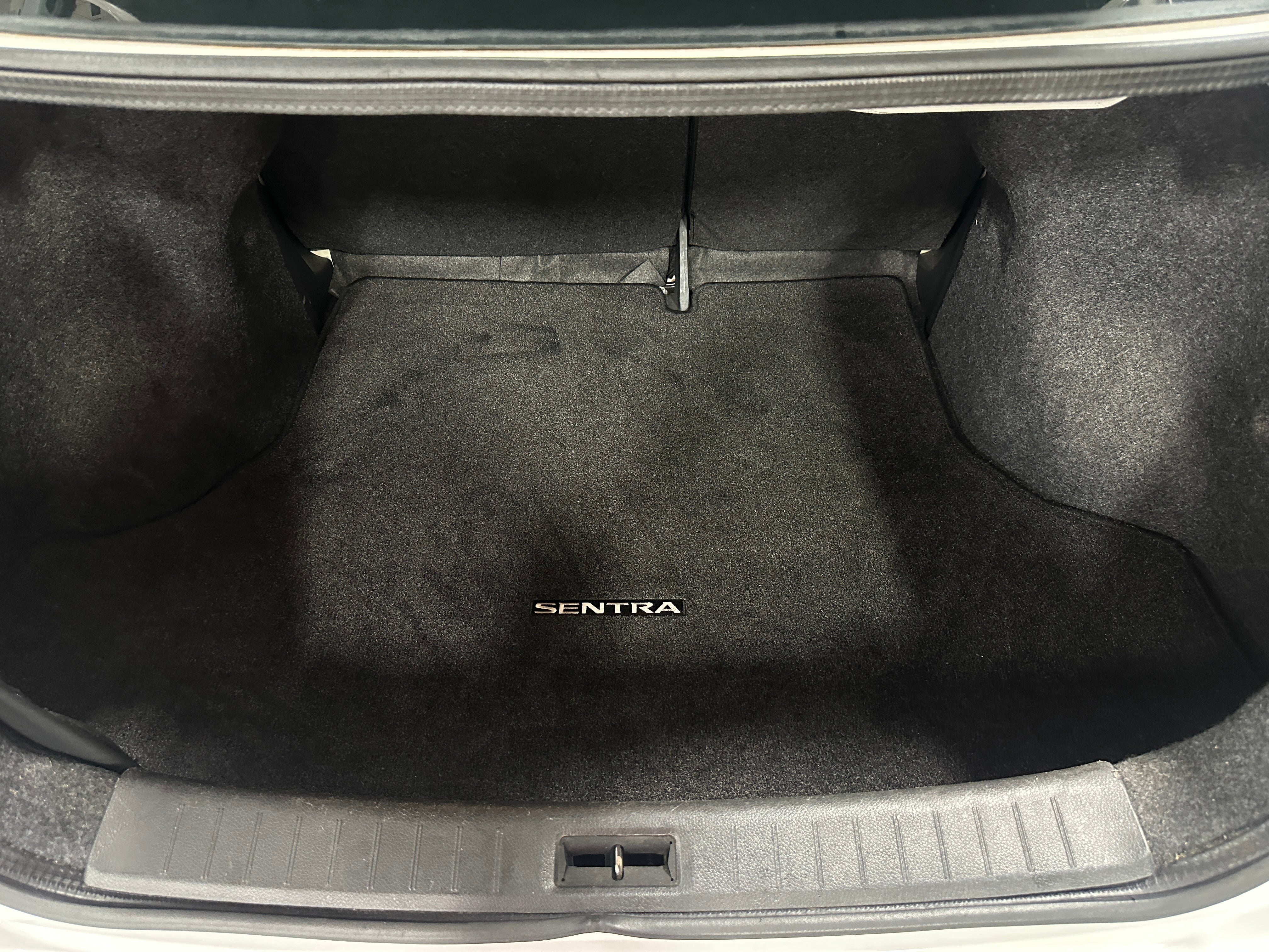 2017 Nissan Sentra S 7