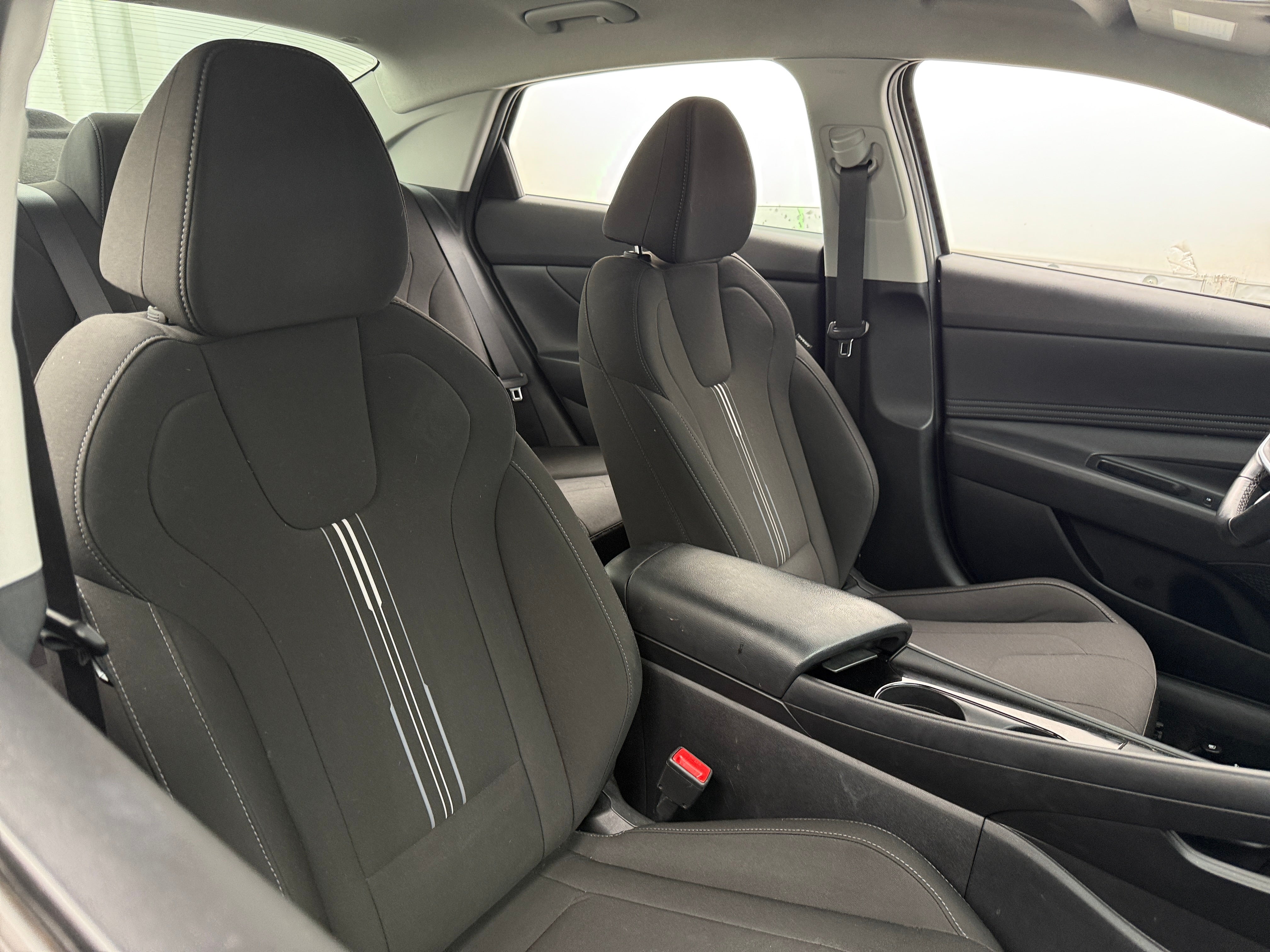 2023 Hyundai Elantra SEL 2