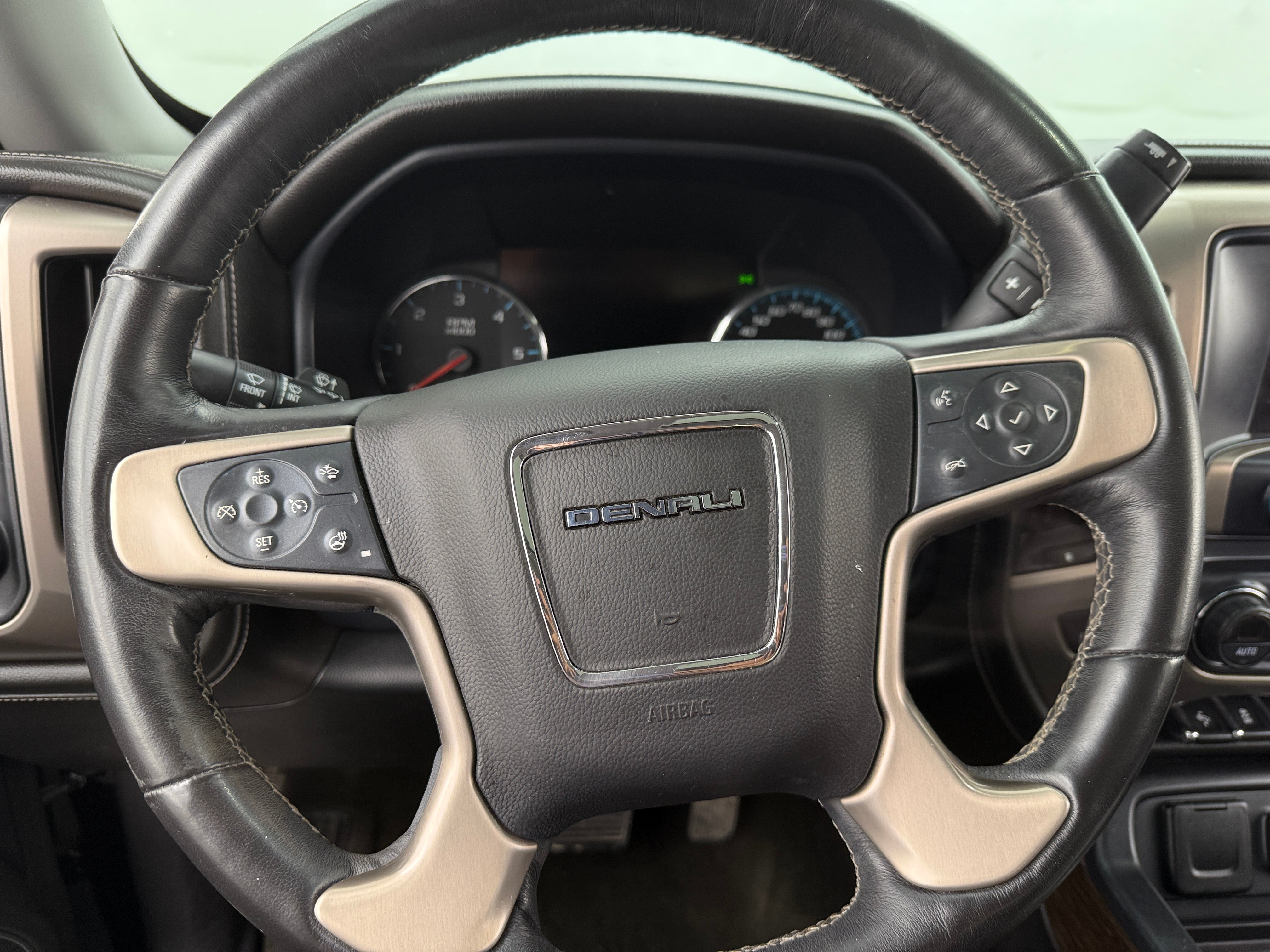 2017 GMC Sierra 1500 Denali 4