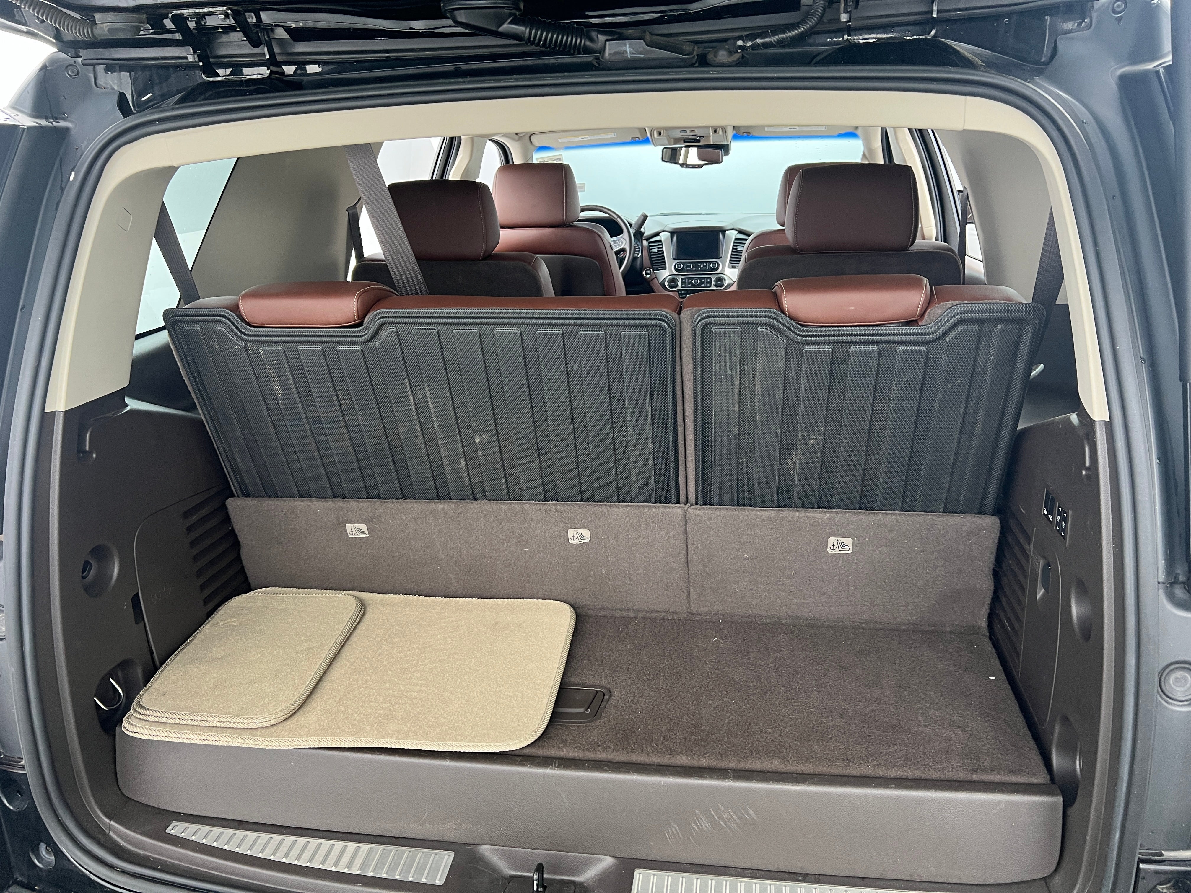 2016 Chevrolet Tahoe LTZ 6
