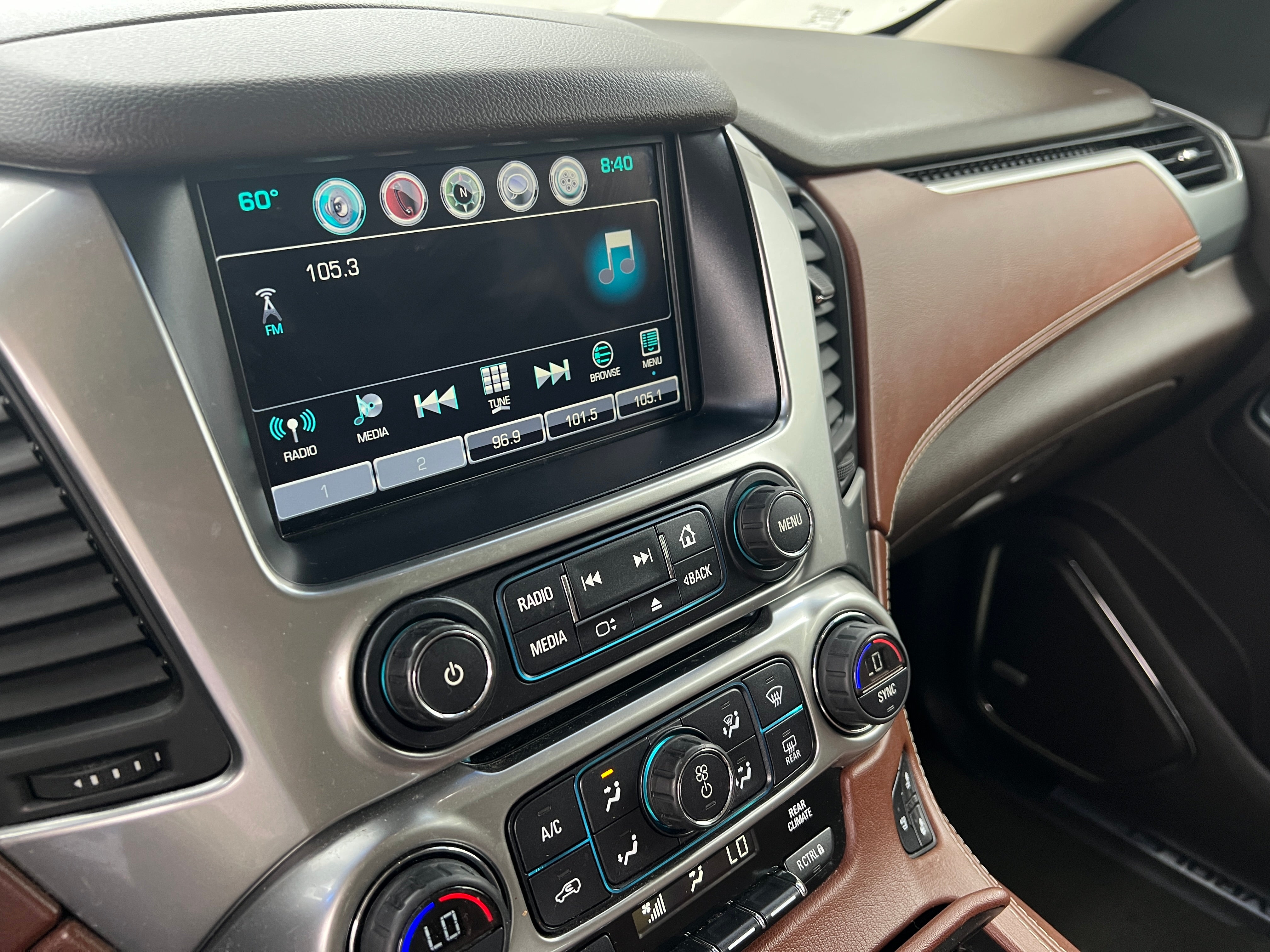 2016 Chevrolet Tahoe LTZ 3