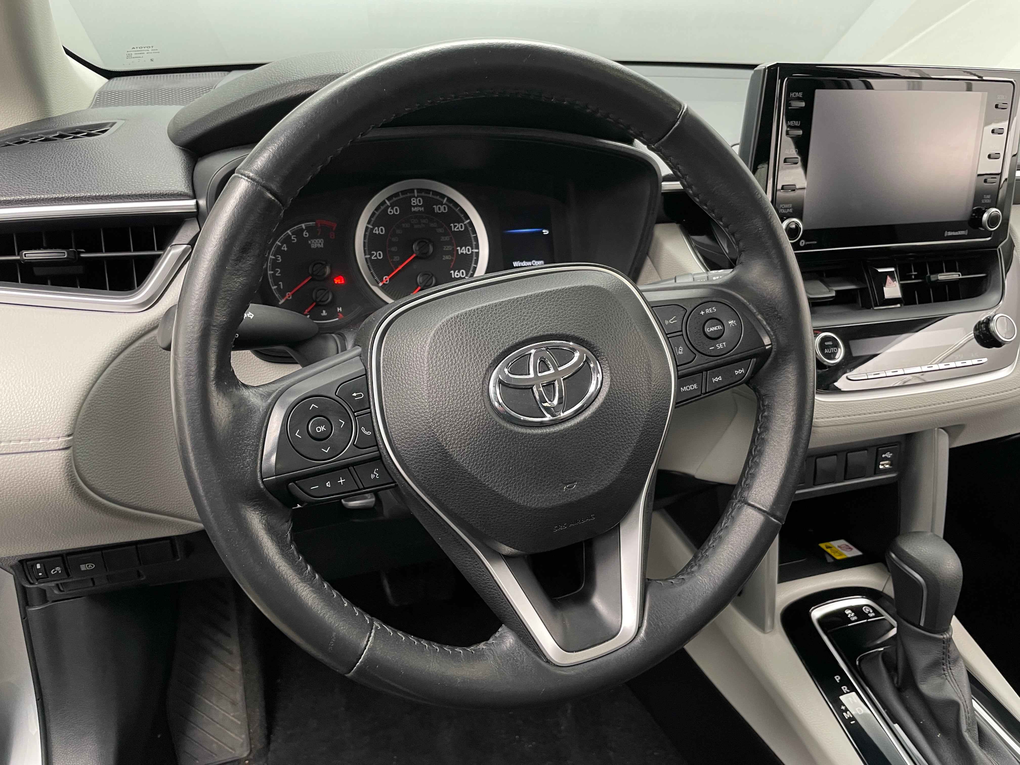 2022 Toyota Corolla Cross LE 4