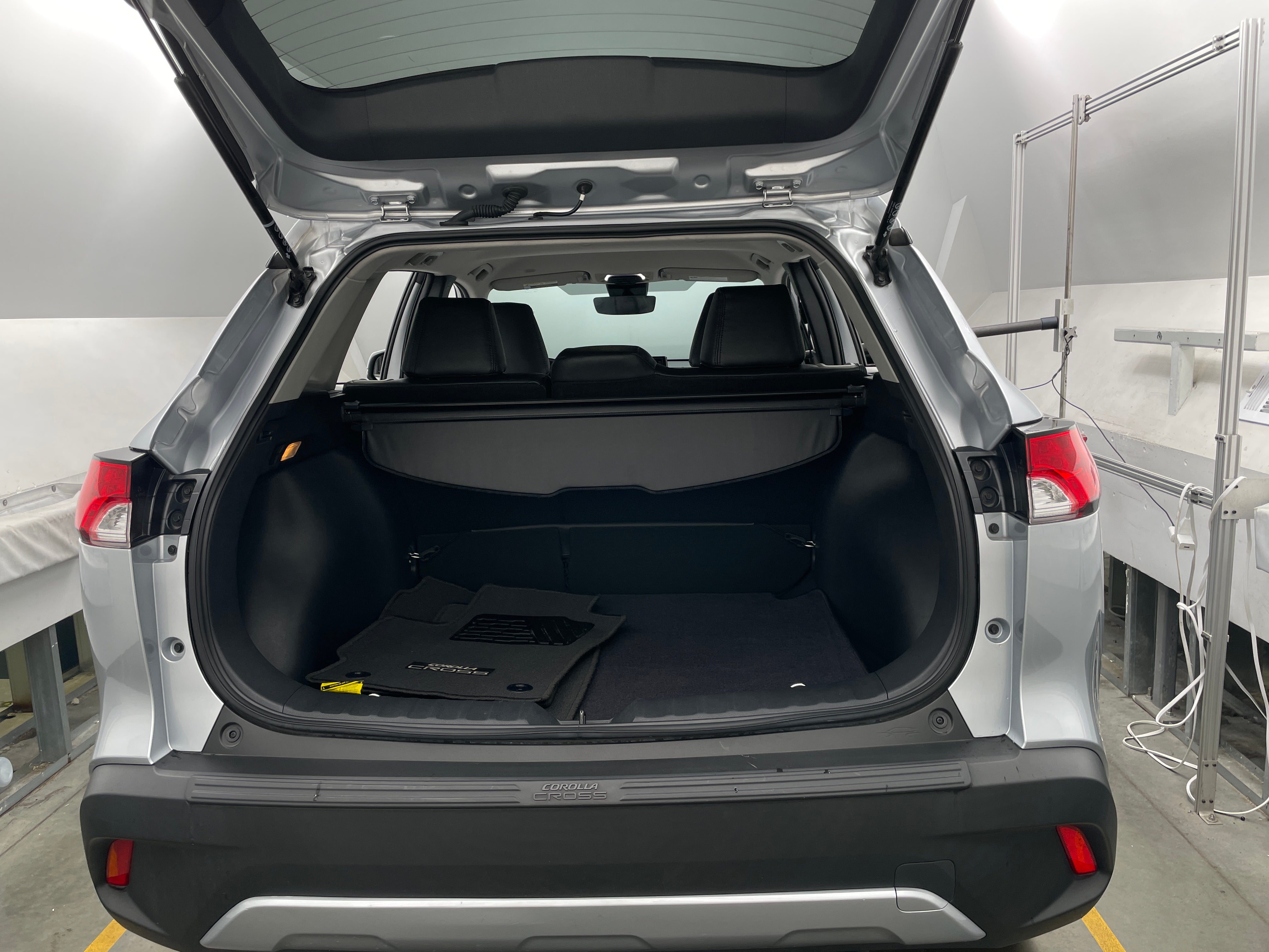 2022 Toyota Corolla Cross LE 6