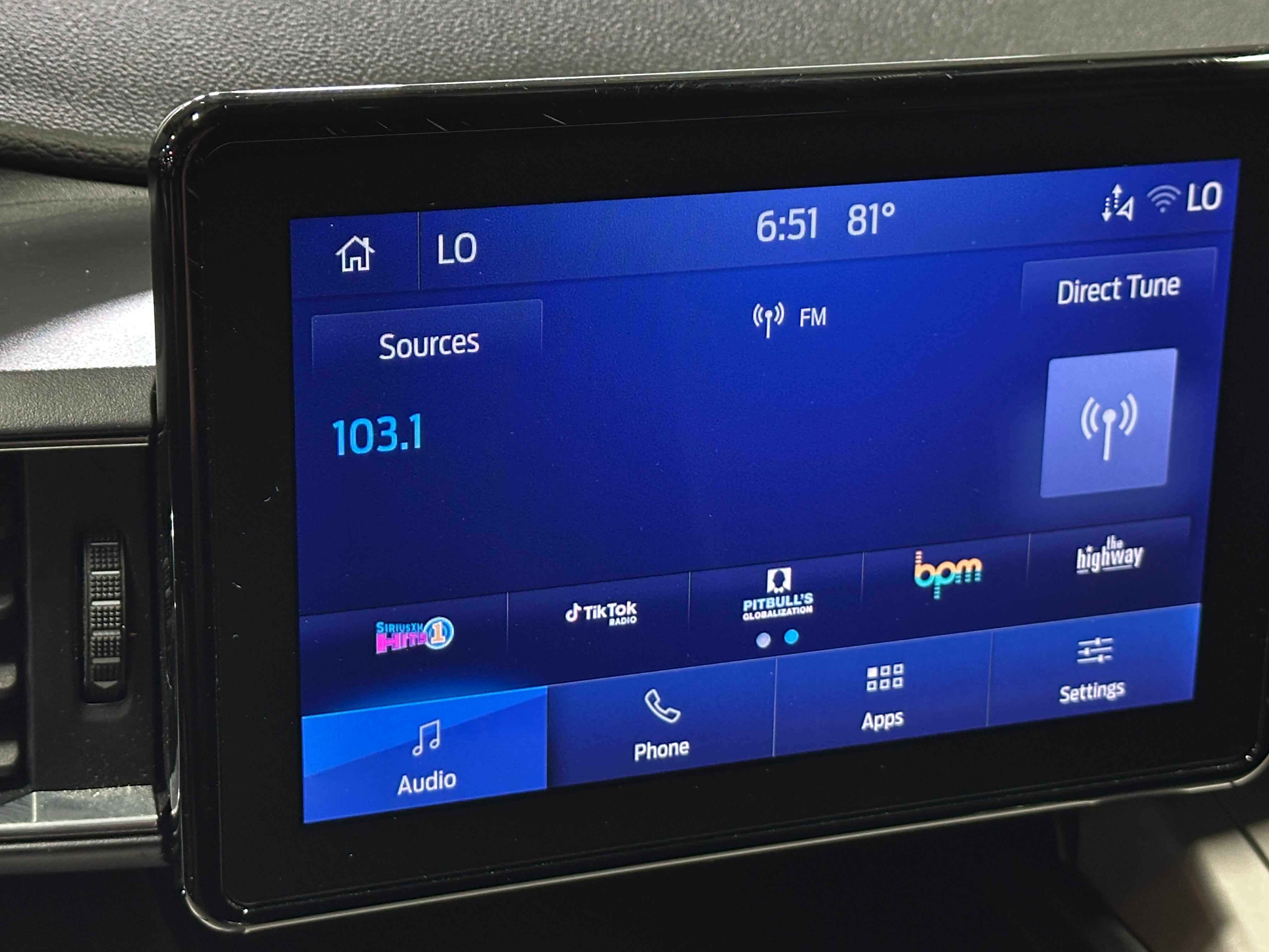 2024 Ford Explorer XLT 4