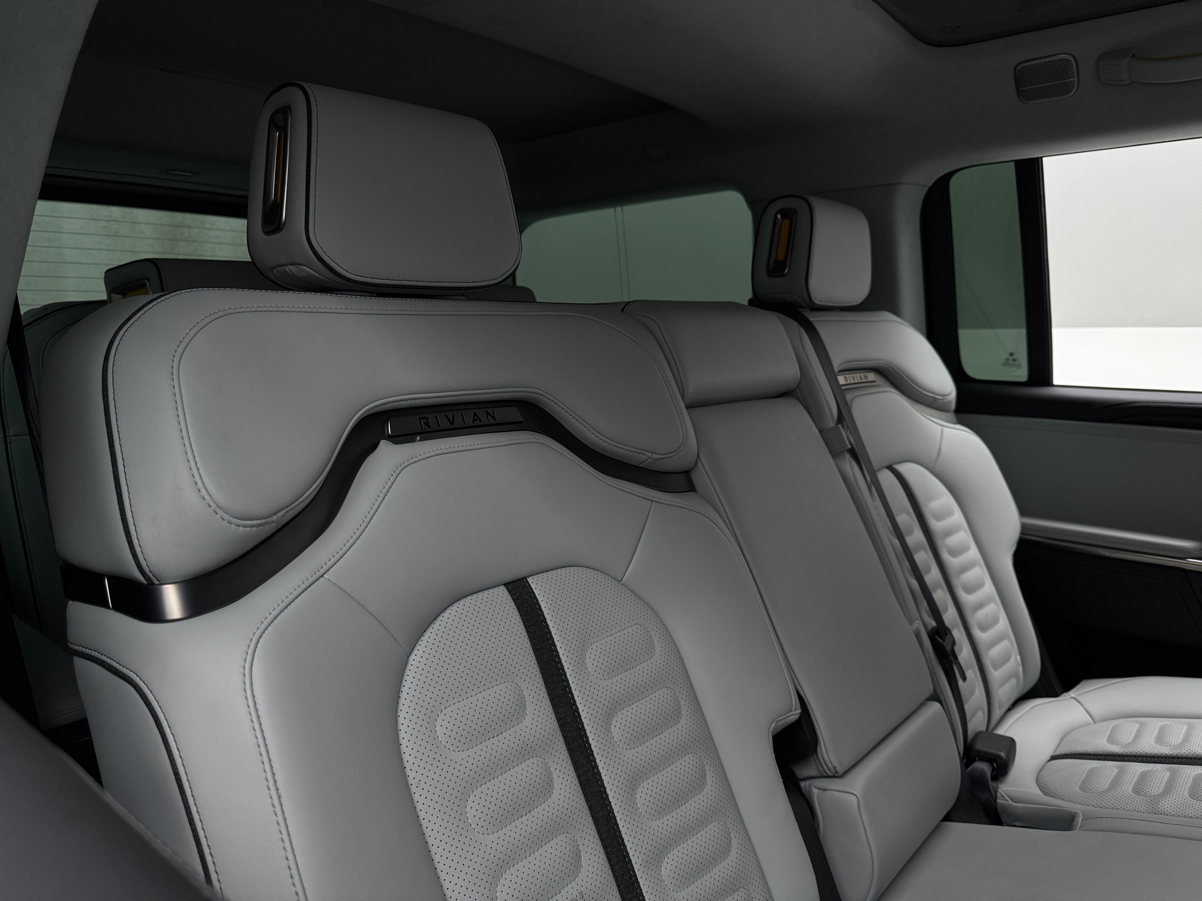 2023 Rivian R1S Adventure 5