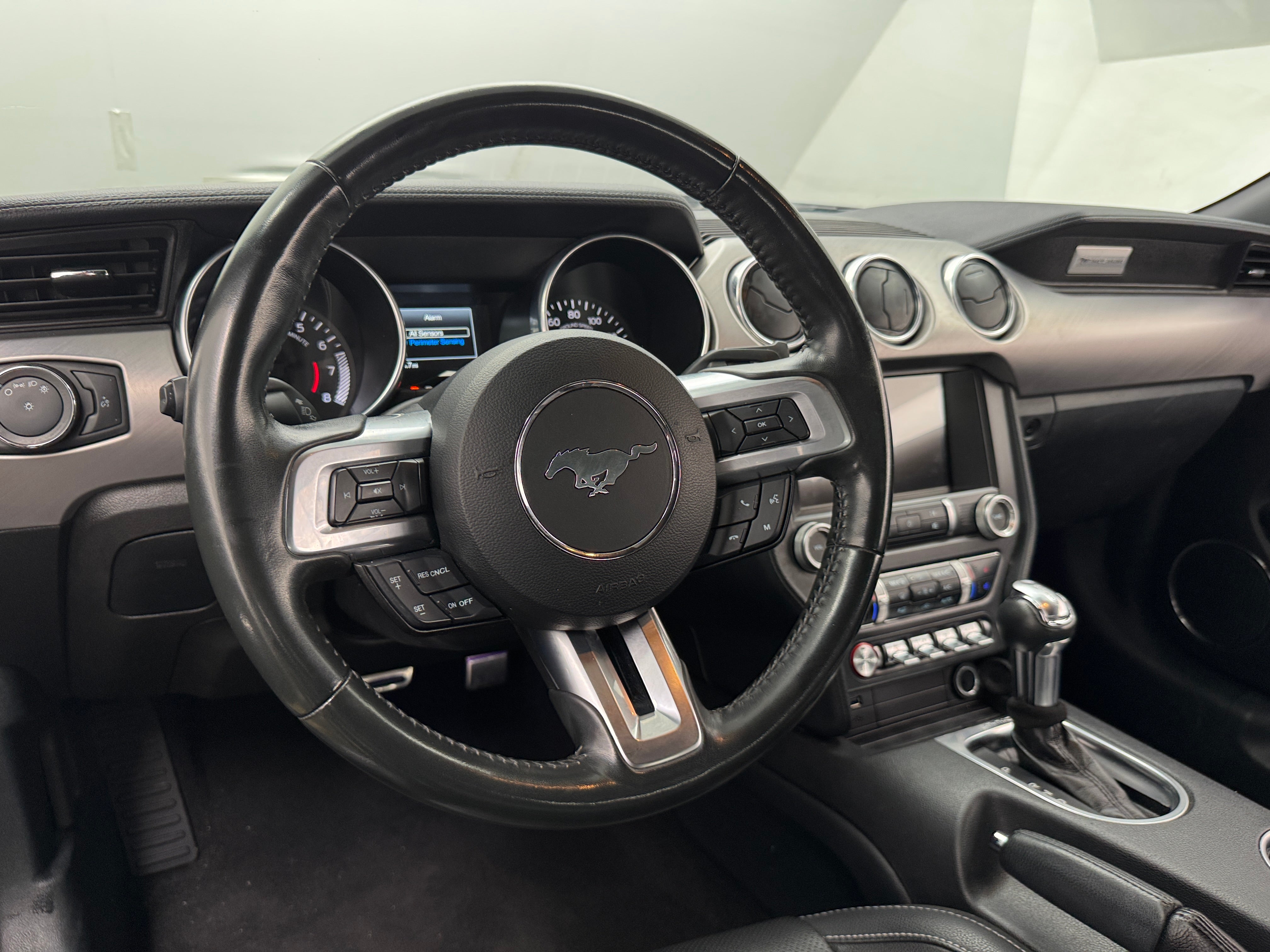 2023 Ford Mustang  4