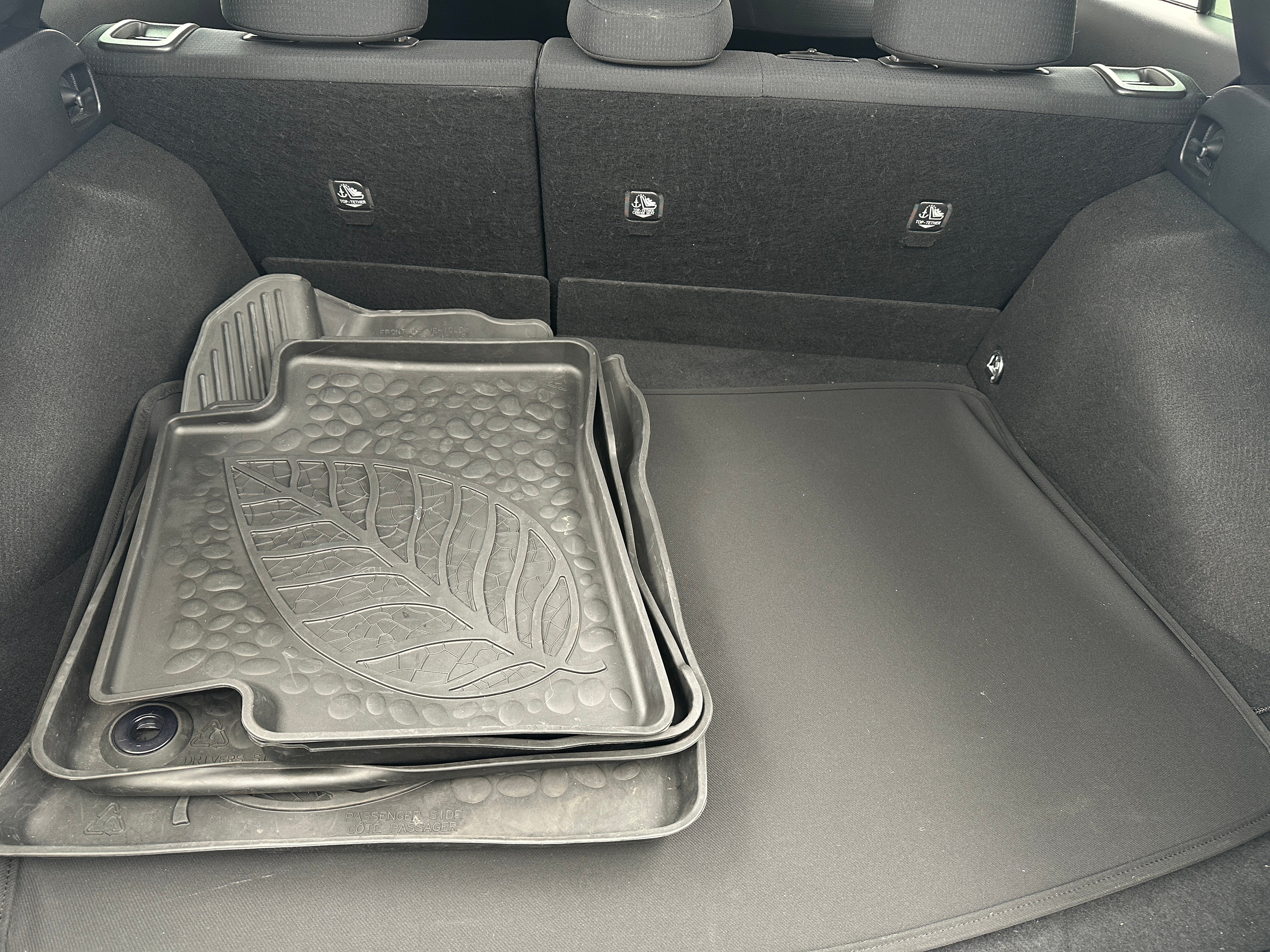 2018 Toyota Prius Two 7