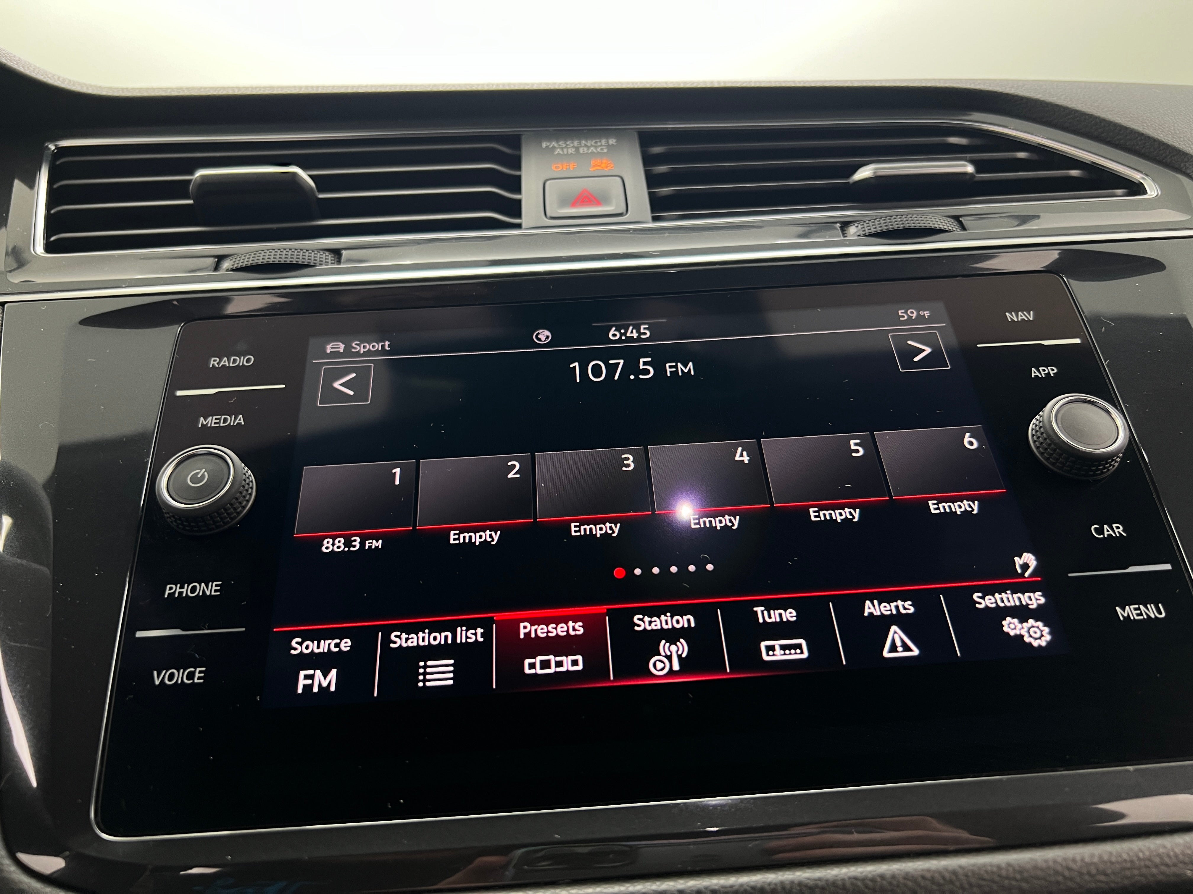2022 Volkswagen Tiguan SE R-Line 3