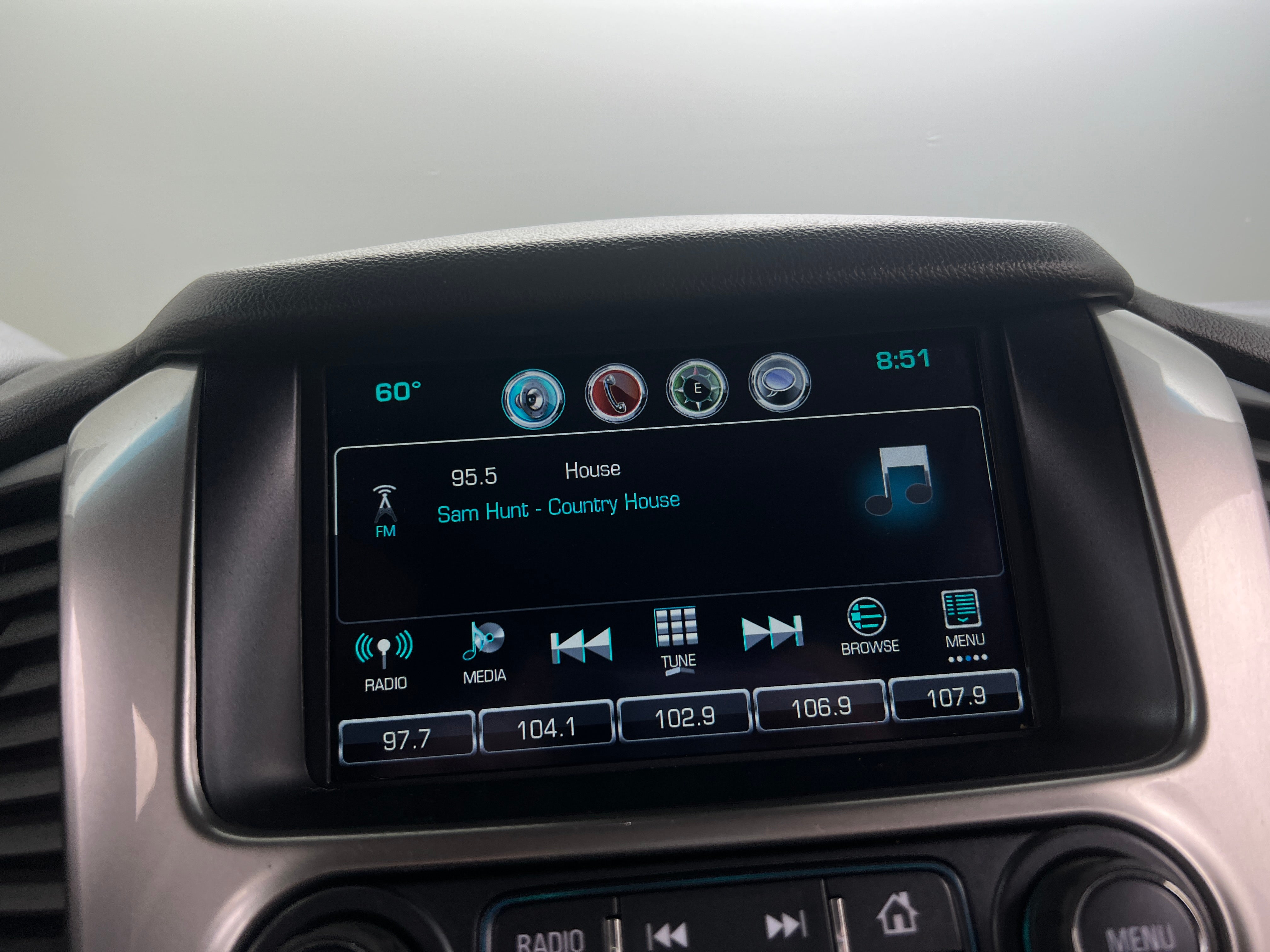 2019 Chevrolet Tahoe LT 3