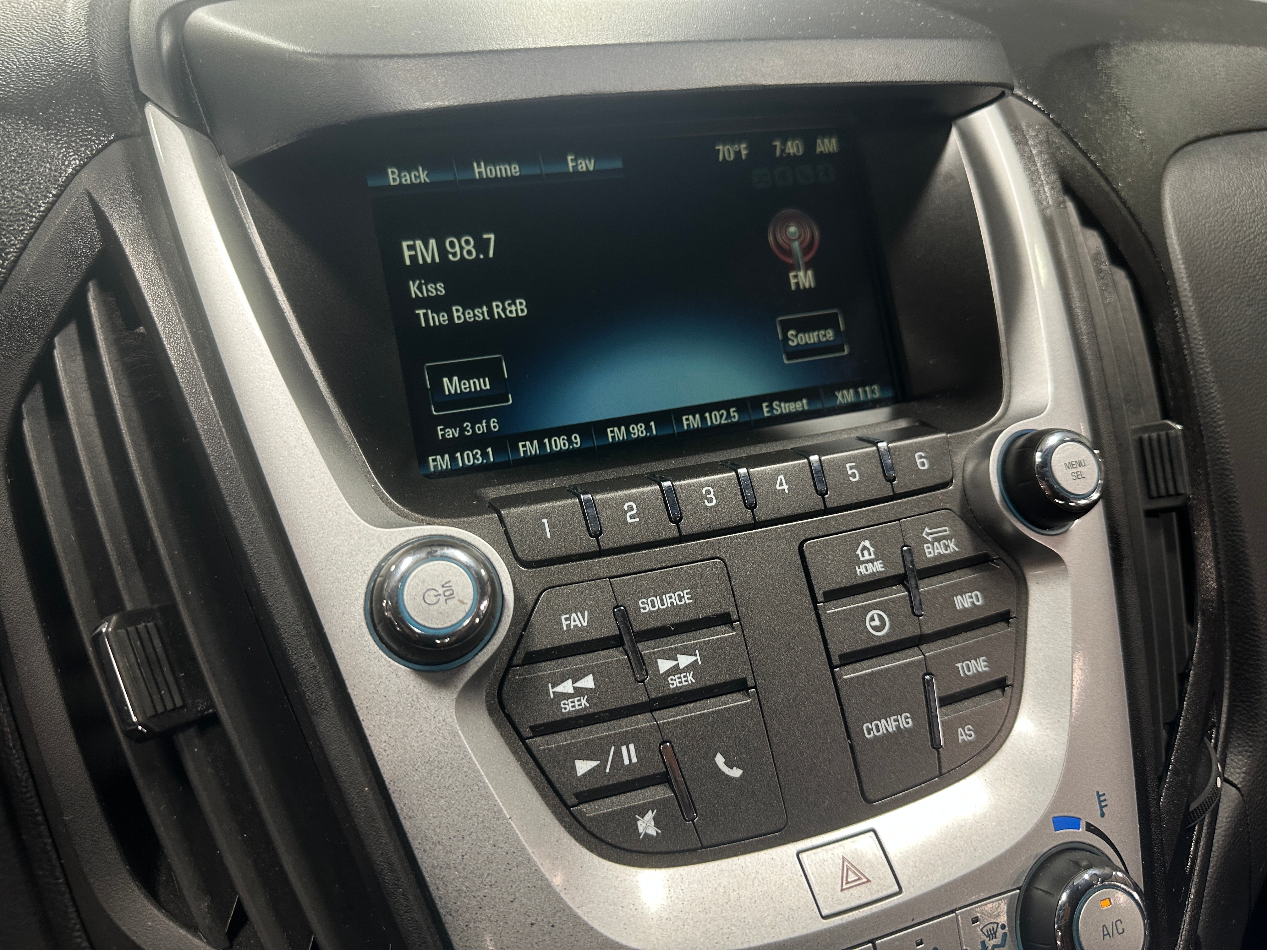 2017 Chevrolet Equinox LS 4