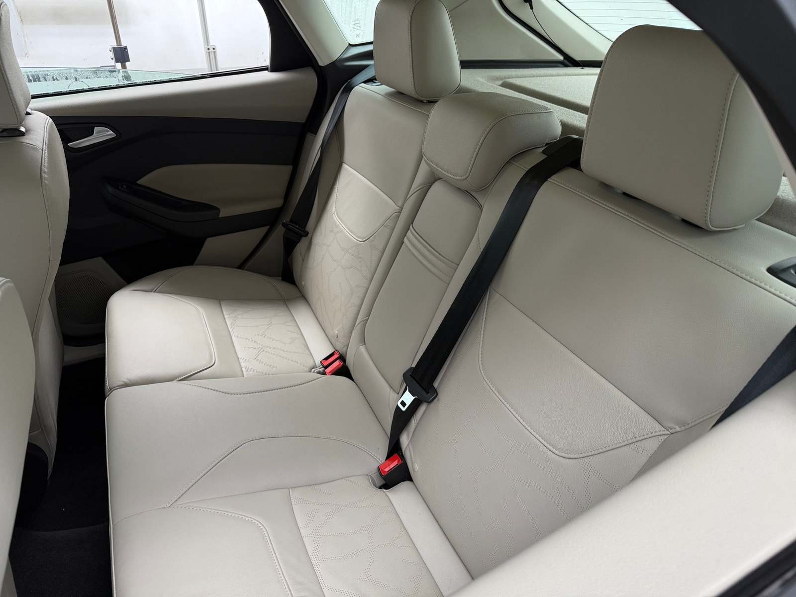 Thumbnail: 2016 Ford Focus - 5