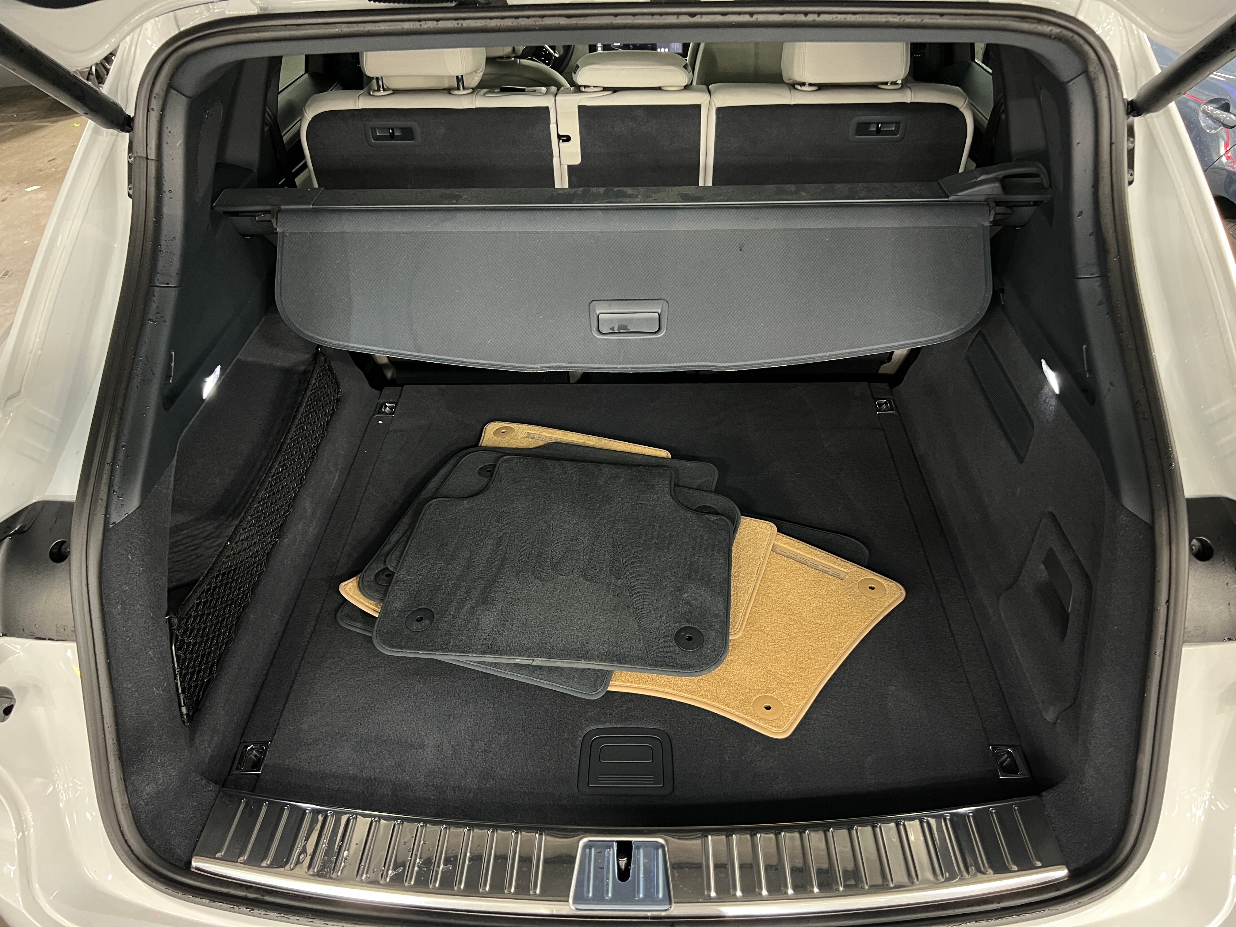 2019 Porsche Cayenne Base 6