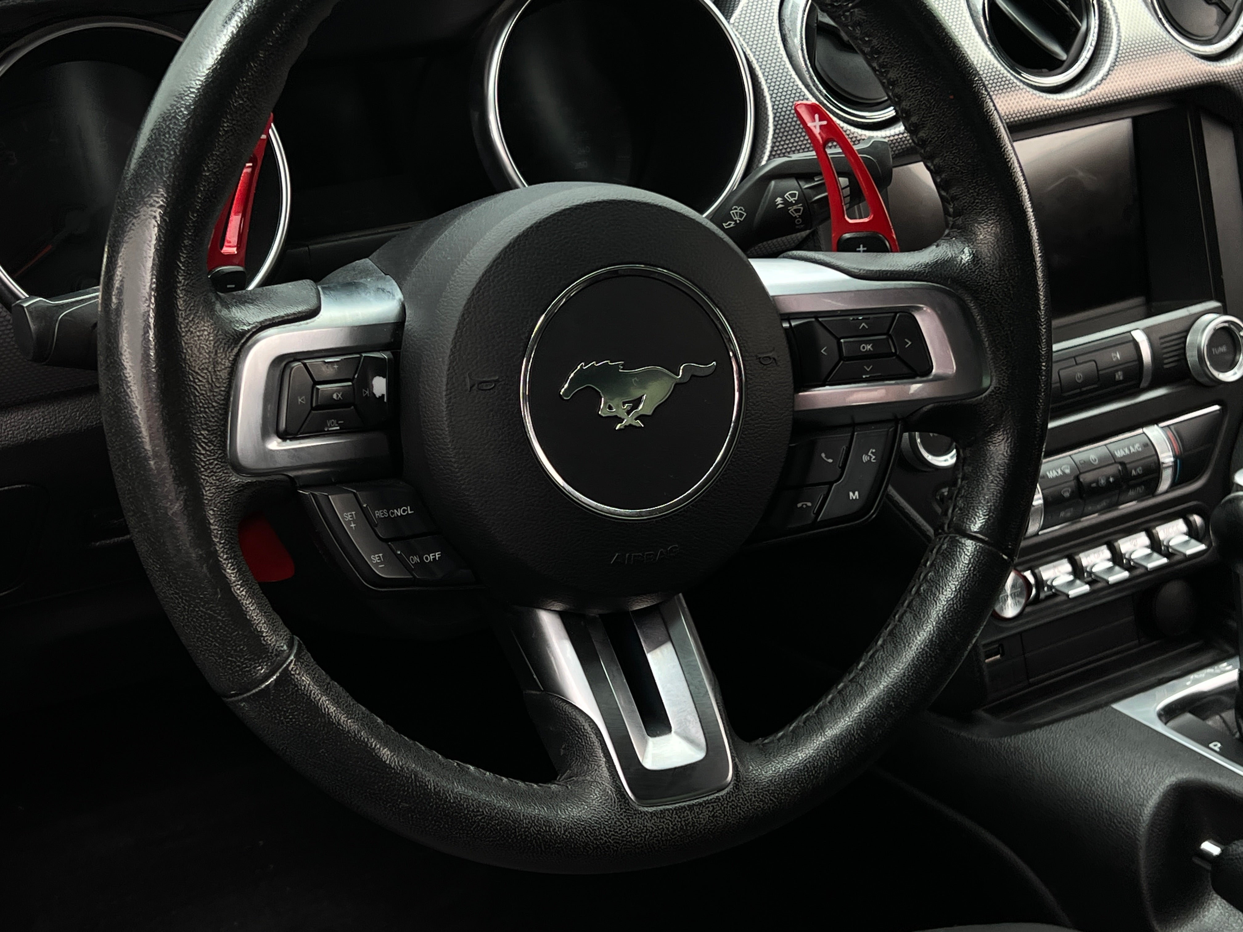 2020 Ford Mustang  4