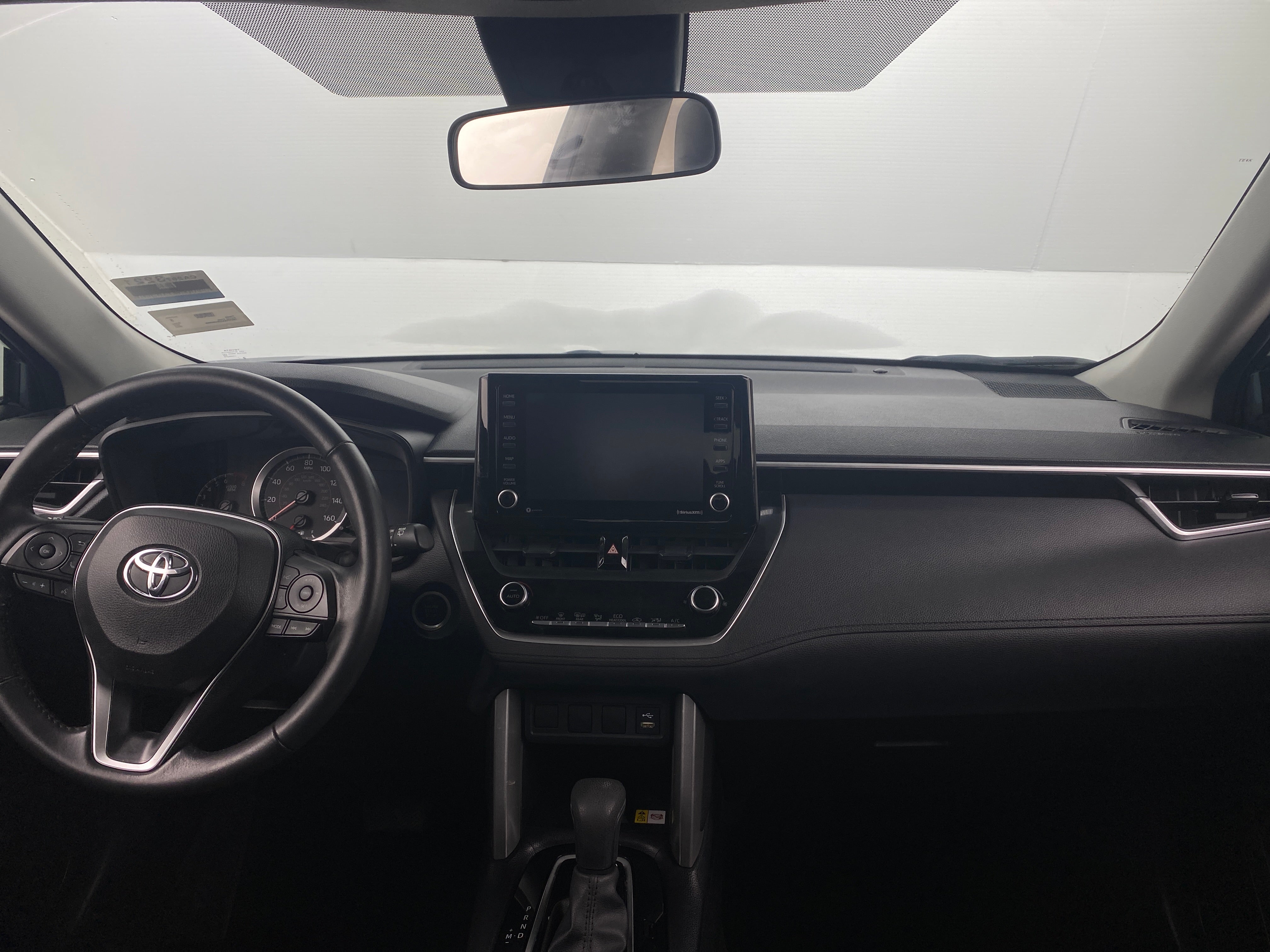 2022 Toyota Corolla Cross LE 3