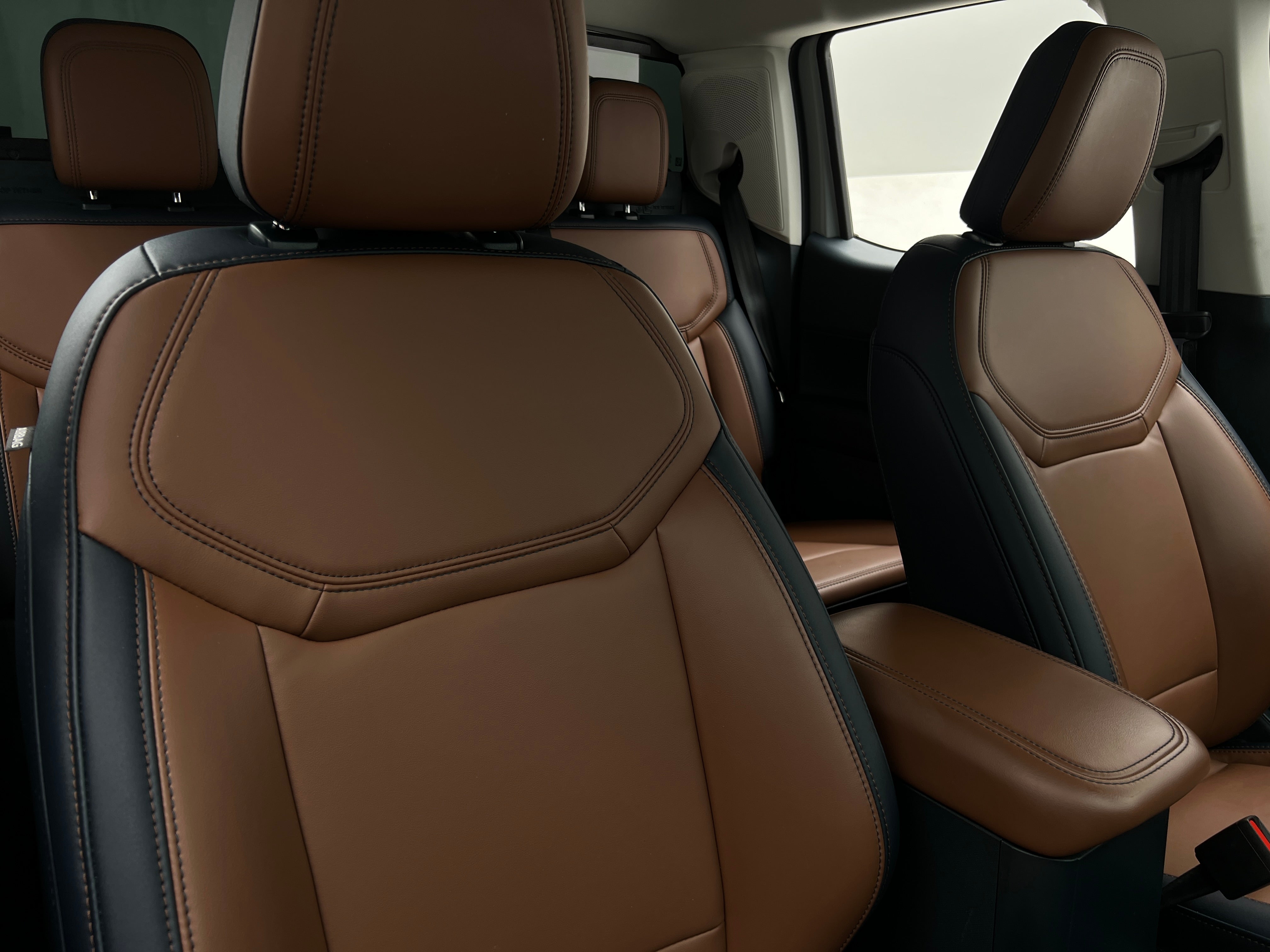 2023 Ford Maverick Lariat 2