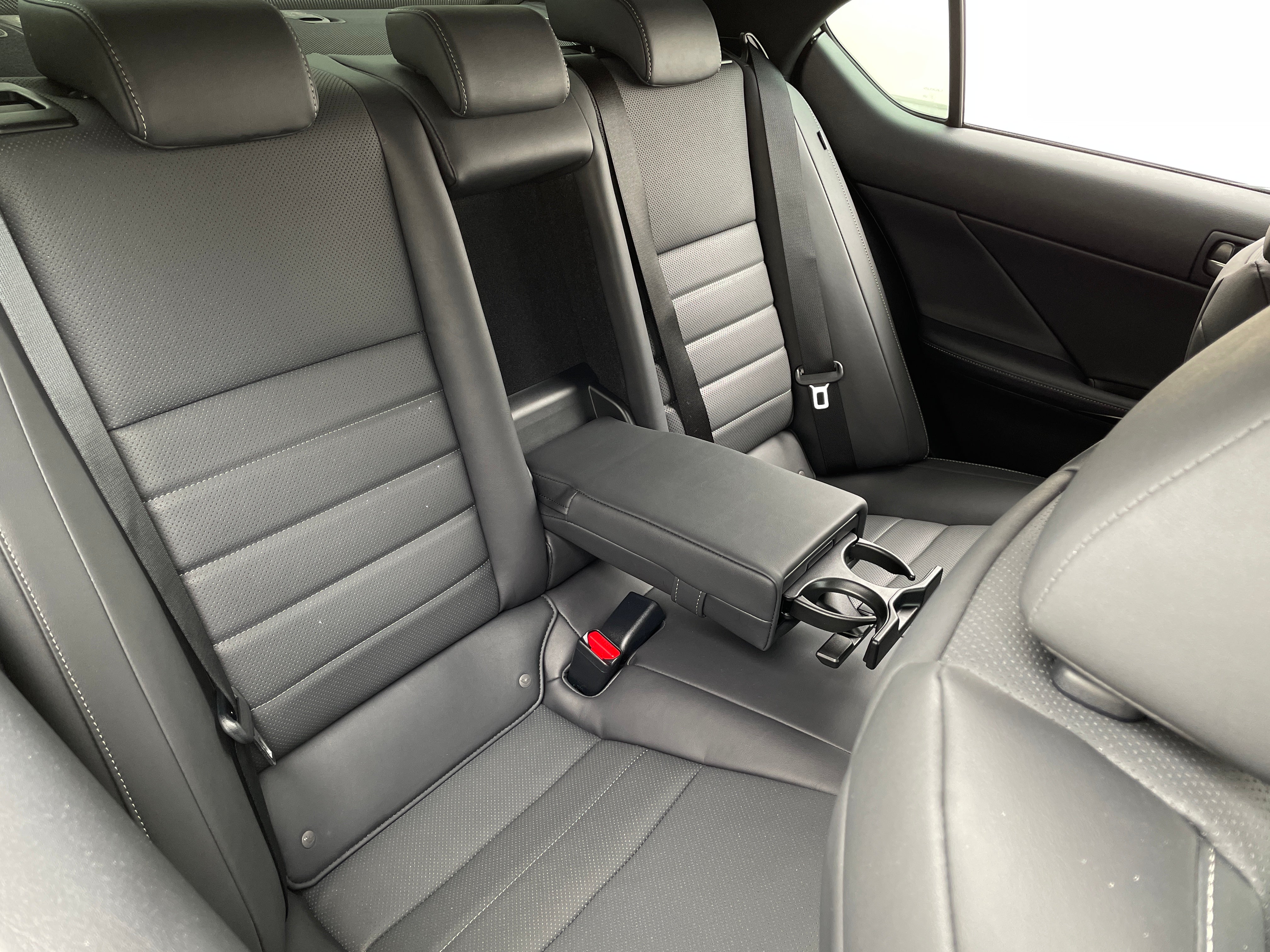 2023 Lexus IS 350 5