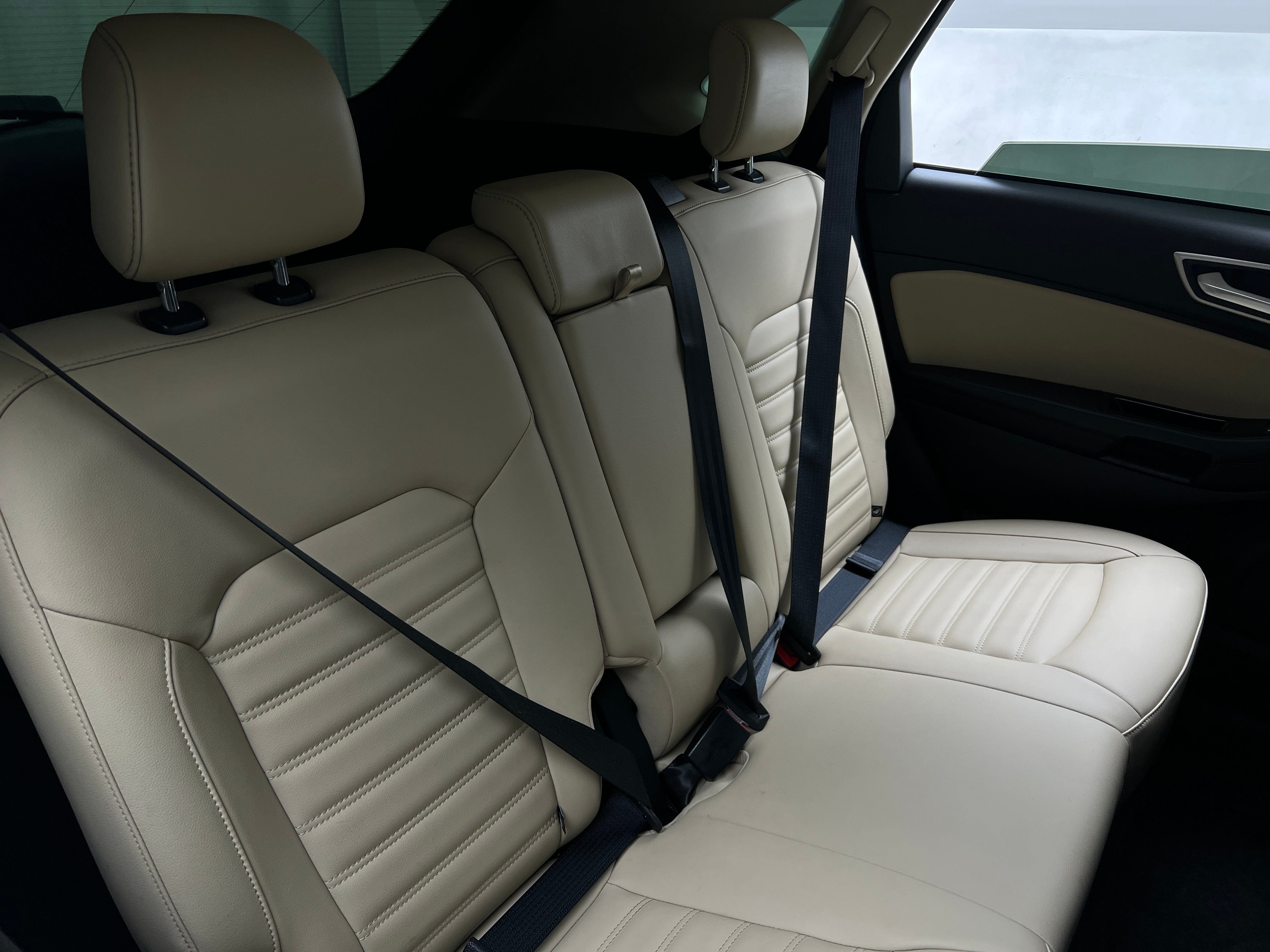 2020 Ford Edge SEL 5