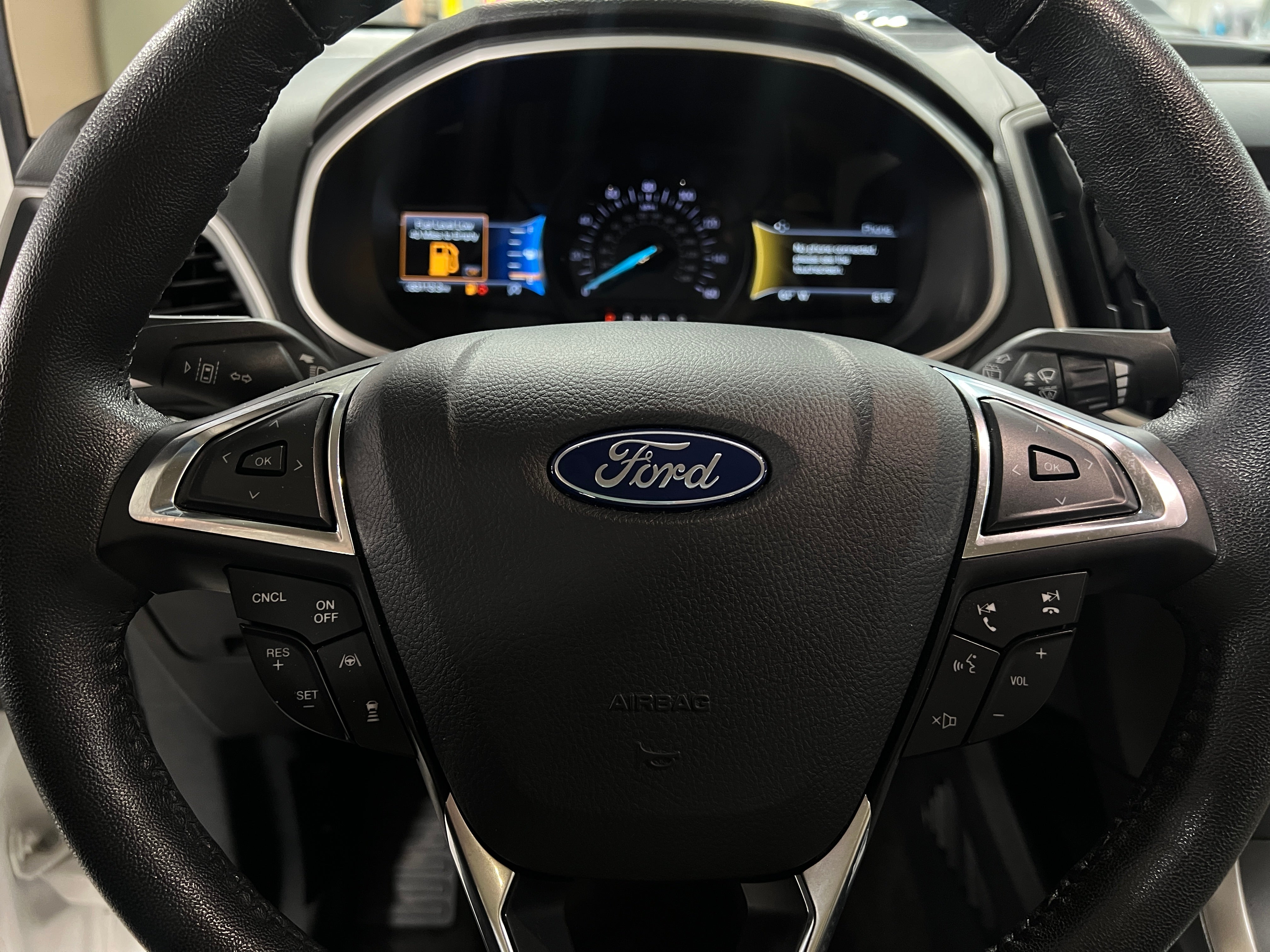 2020 Ford Edge SEL 4