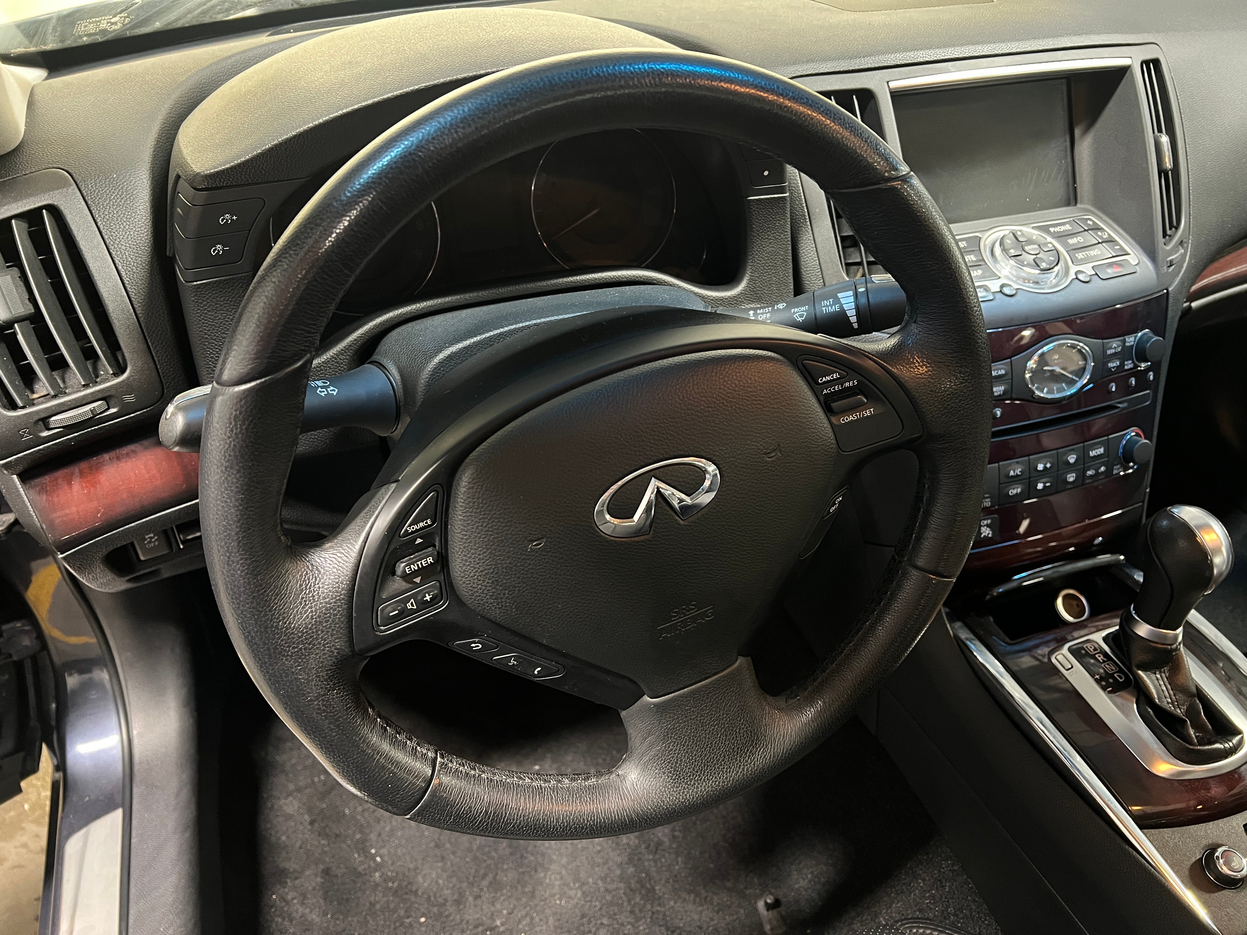 2013 INFINITI G37 X 4