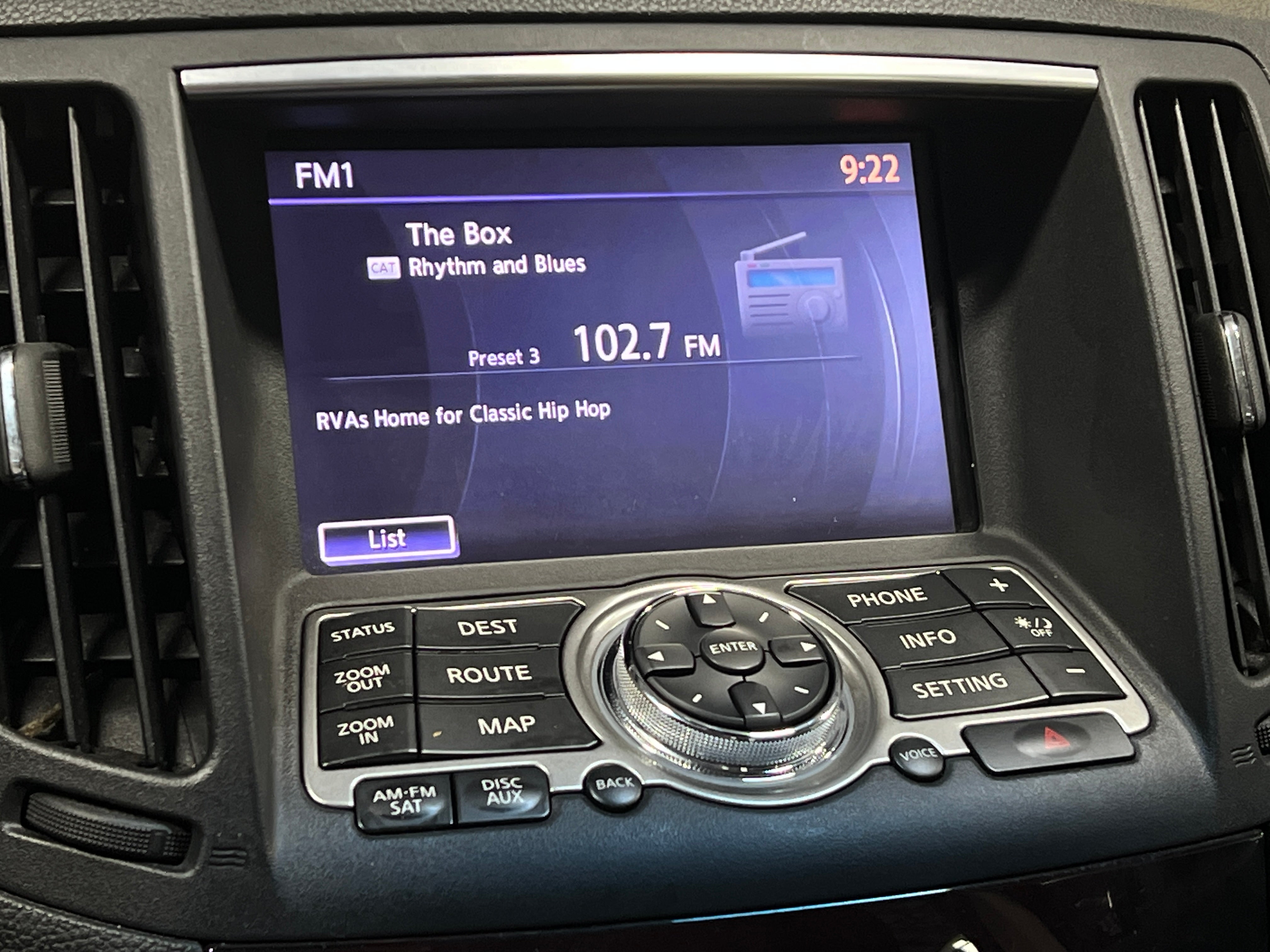 2013 INFINITI G37 X 3