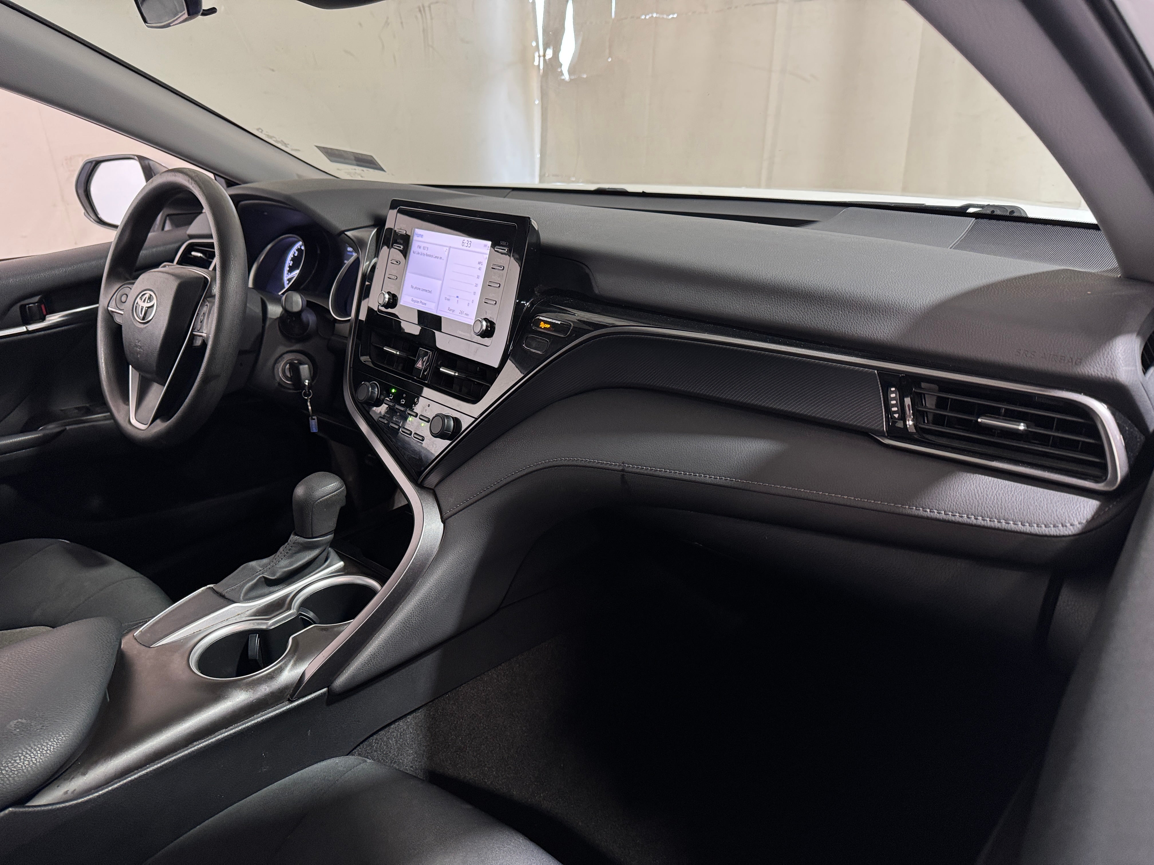 2021 Toyota Camry LE 3
