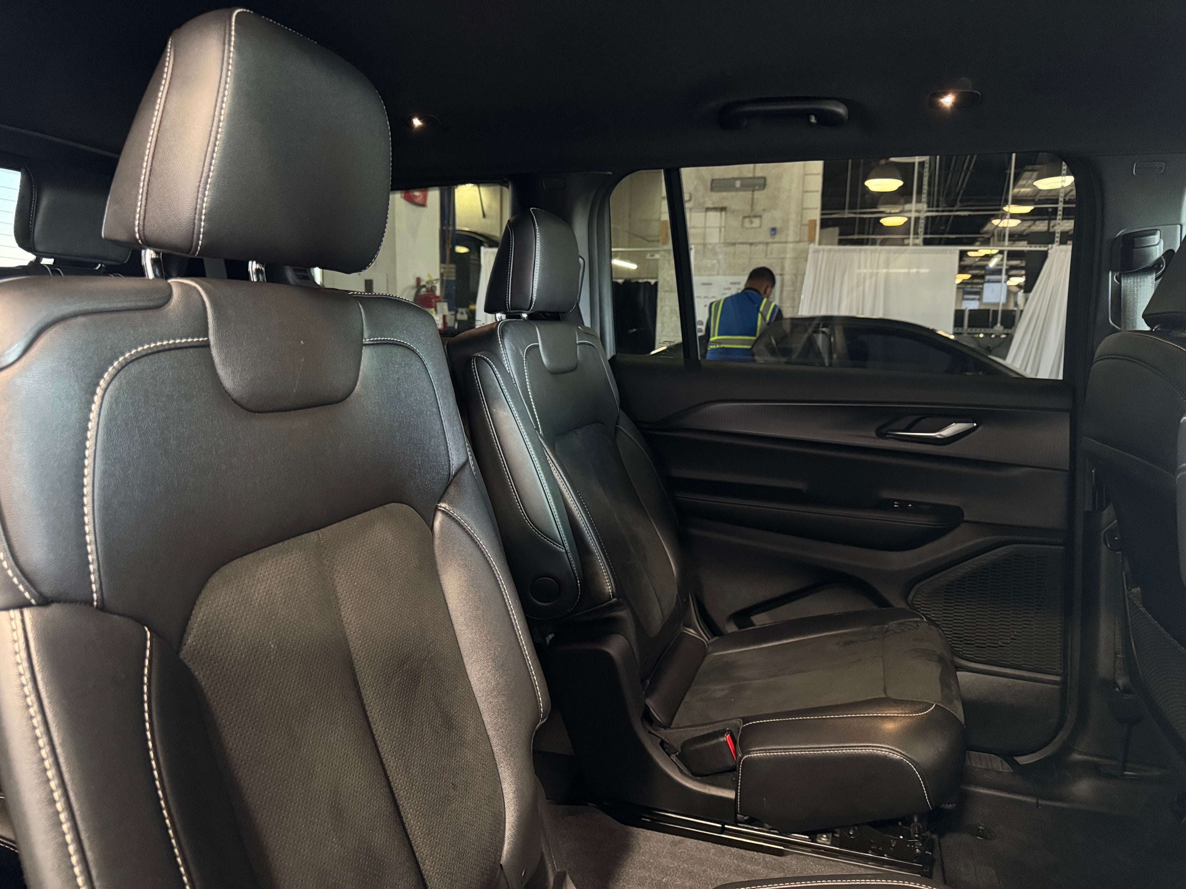 2024 Jeep Grand Cherokee L Altitude 5