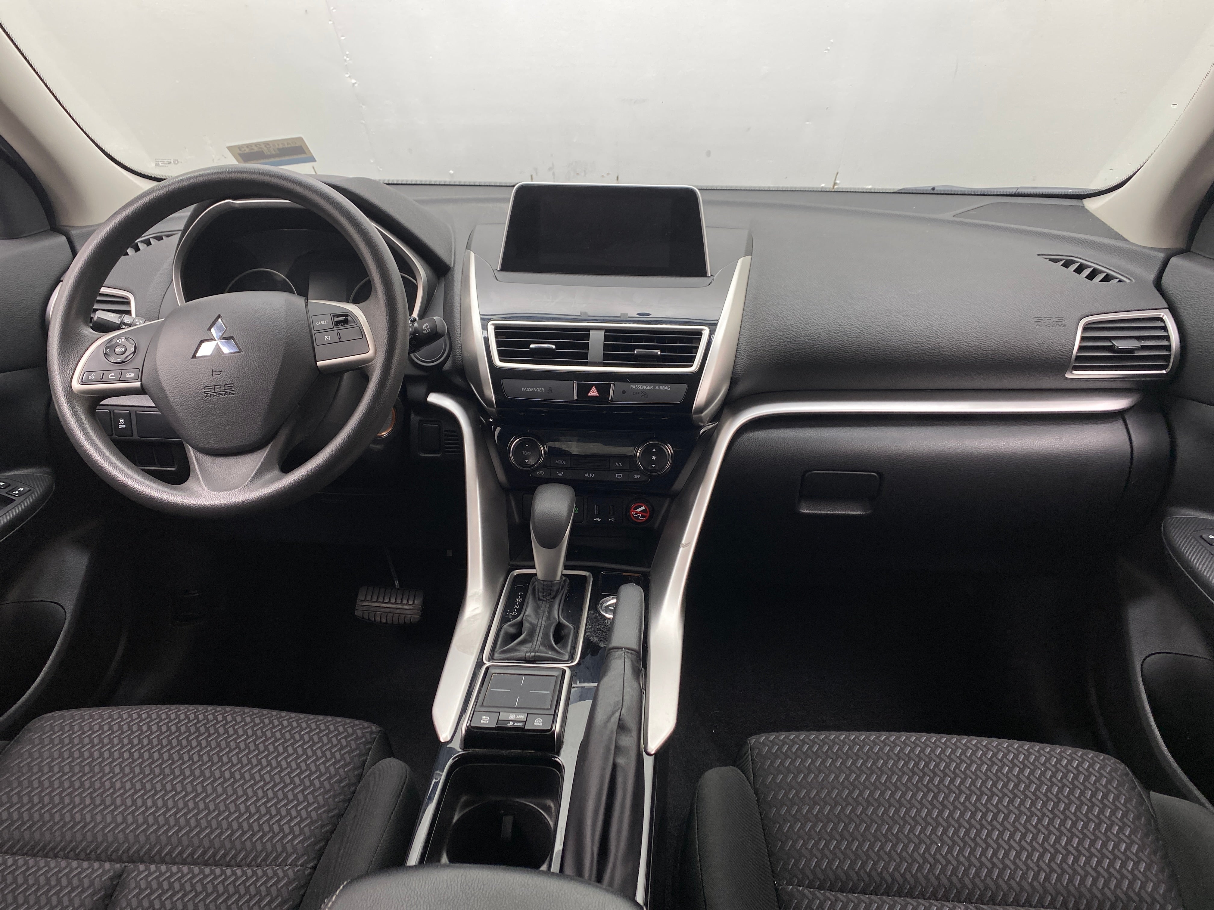 2018 Mitsubishi Eclipse Cross LE 3