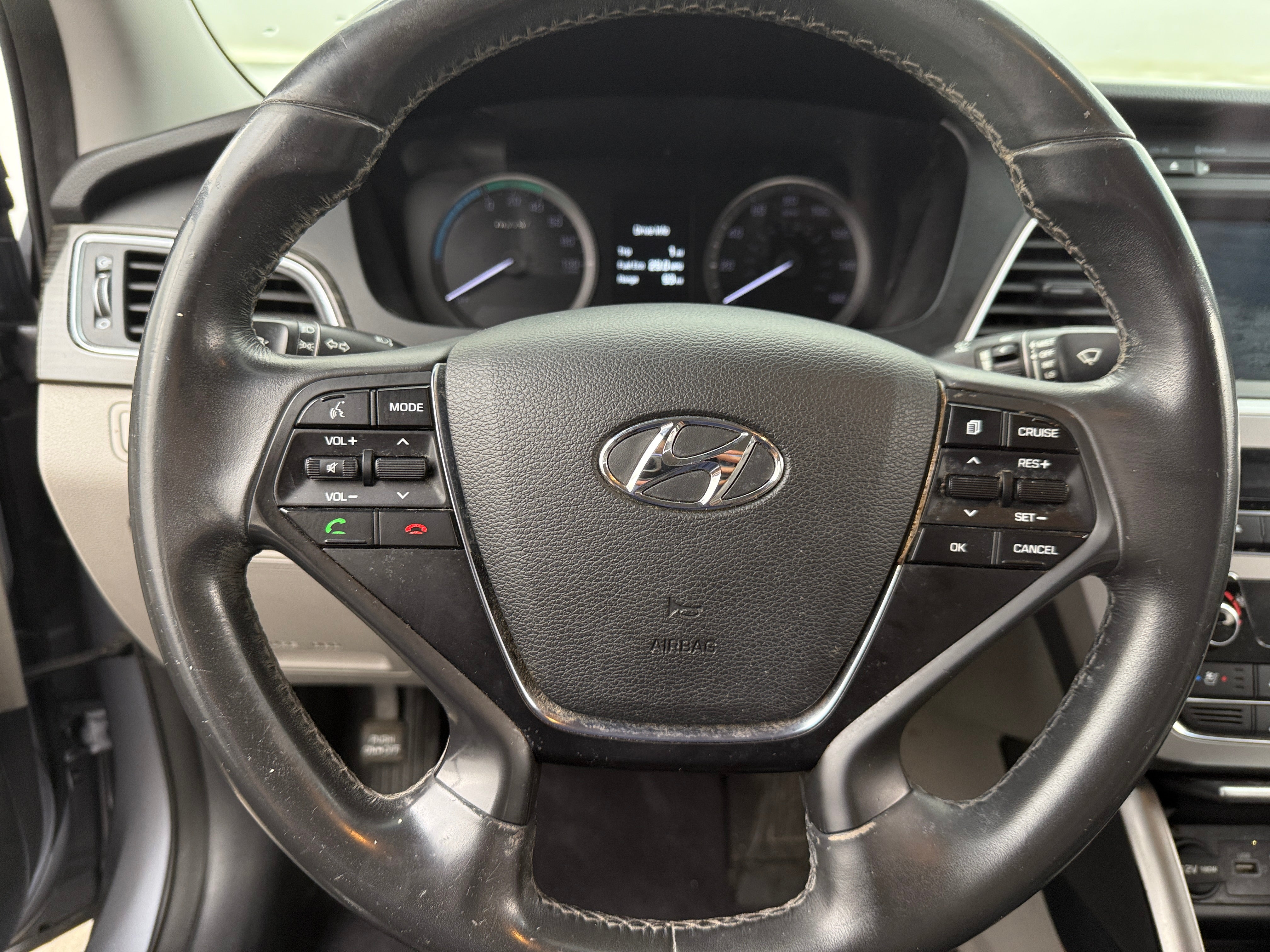 2017 Hyundai Sonata Limited 4